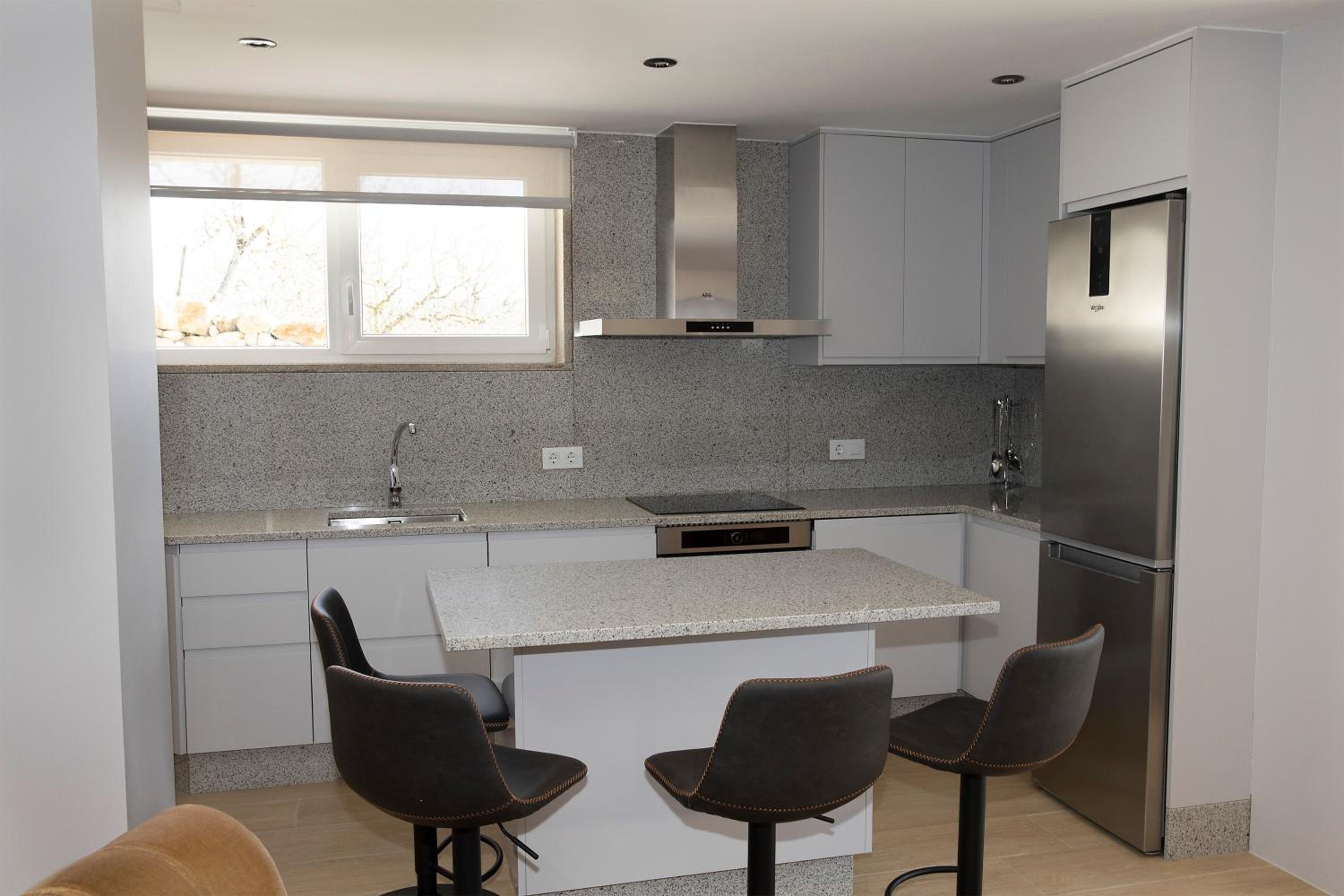 Three-Bedroom House photo 2
