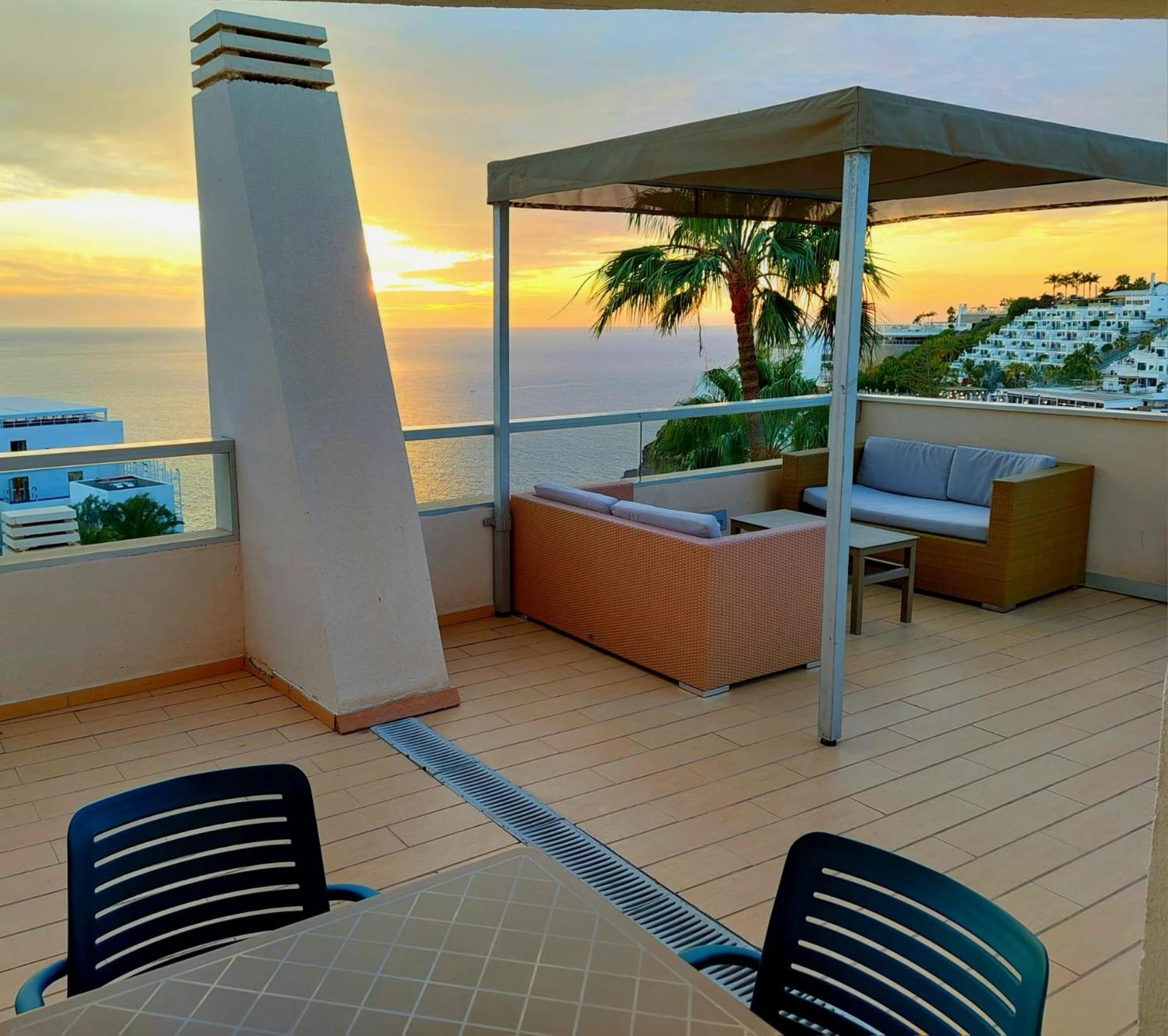 Premium One bedroom apartment with balcony, sea view and Air Conditioning thumbnail 5
