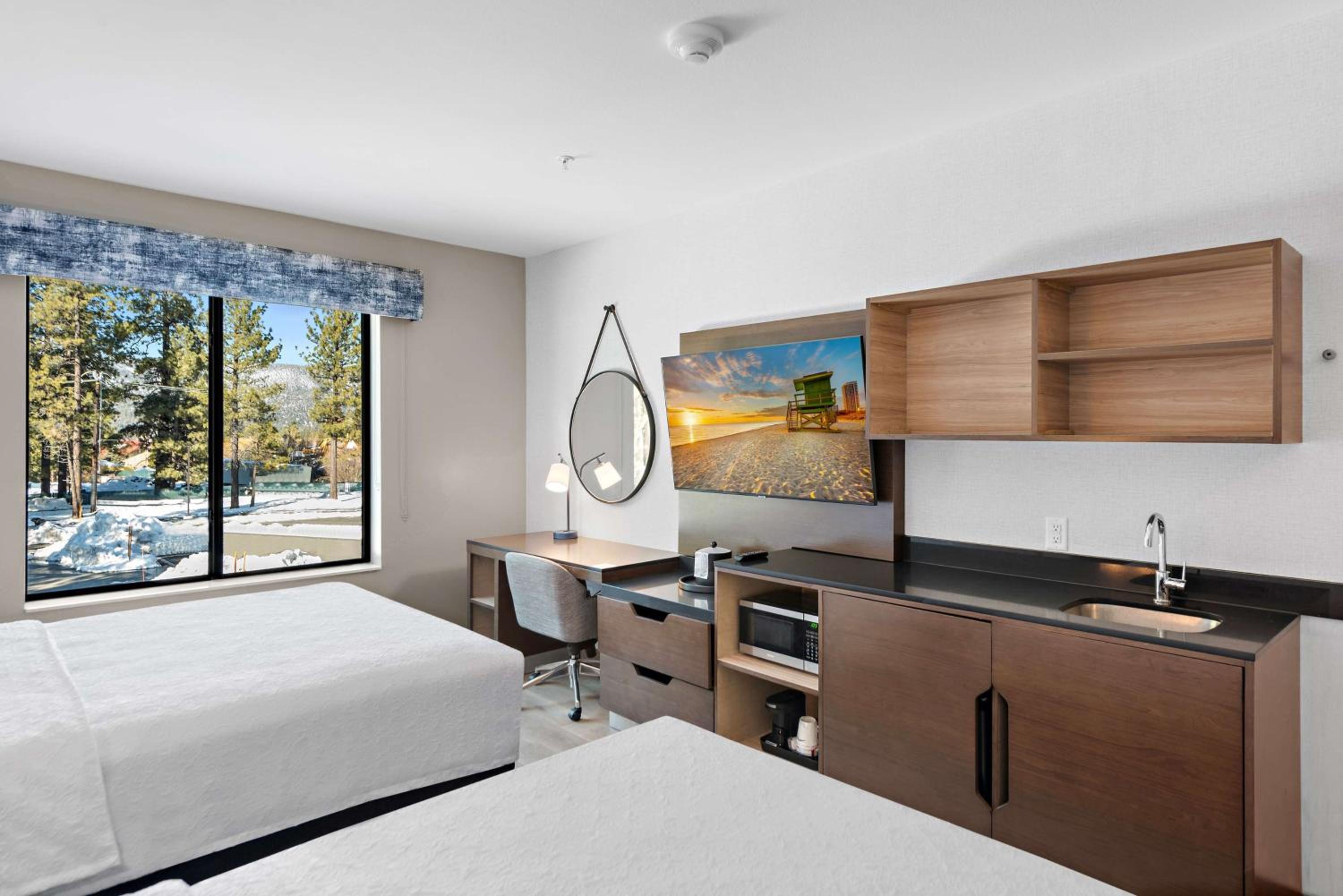 Queen Room with Two Queen Beds - Photo 1