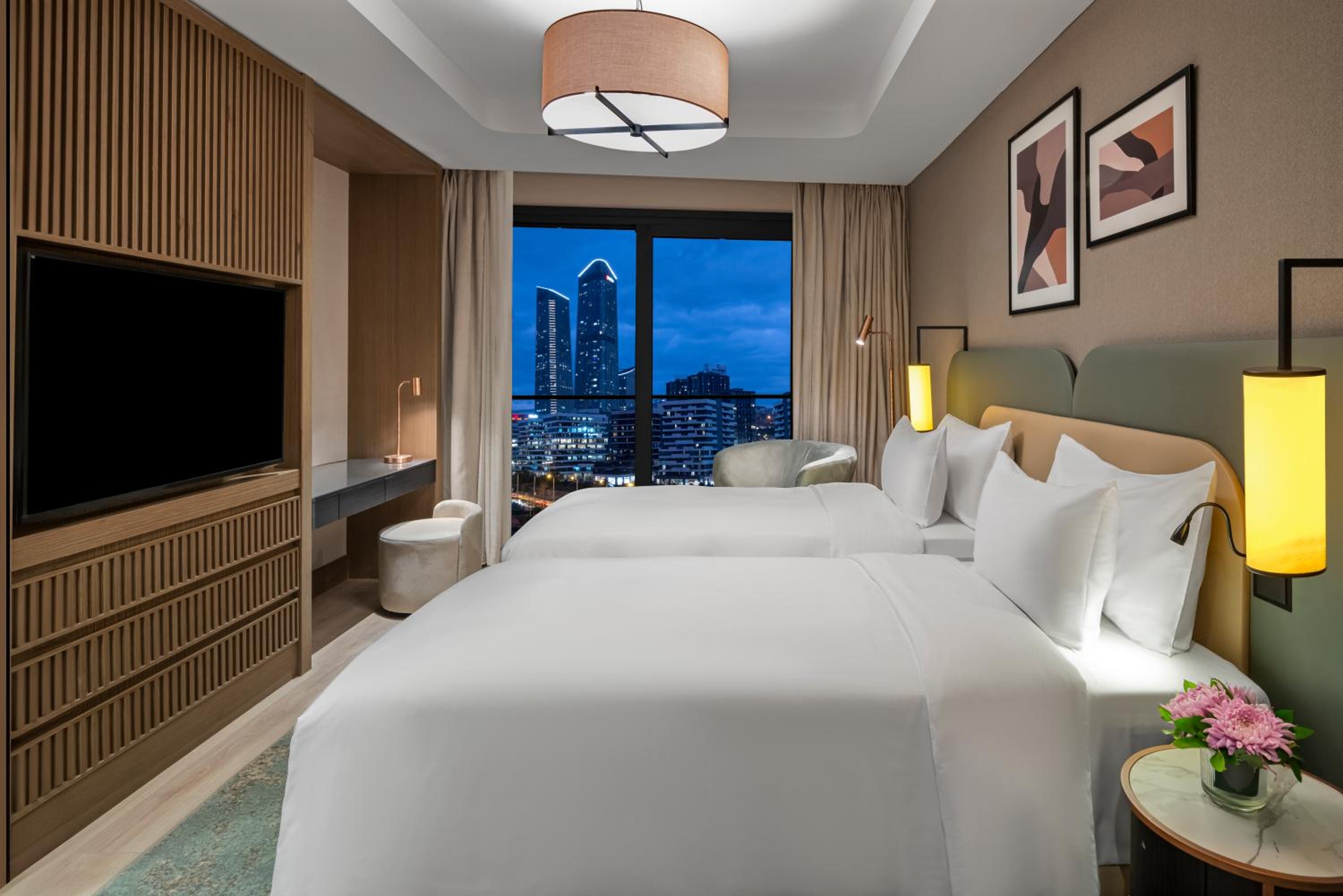 Superior One-Bedroom Apartment with Twin Beds