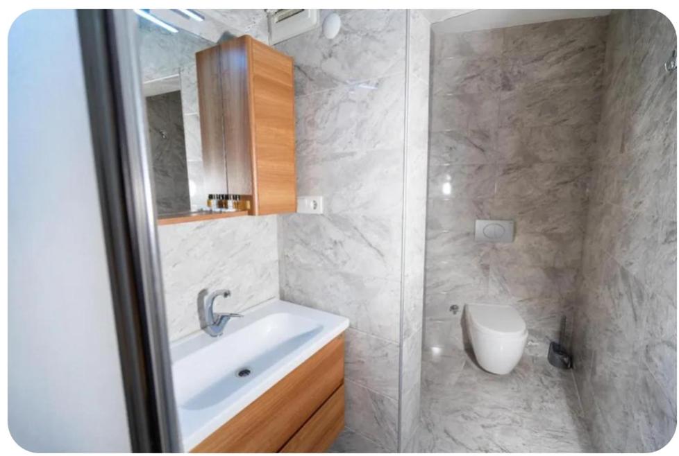 Large Double Room photo 3