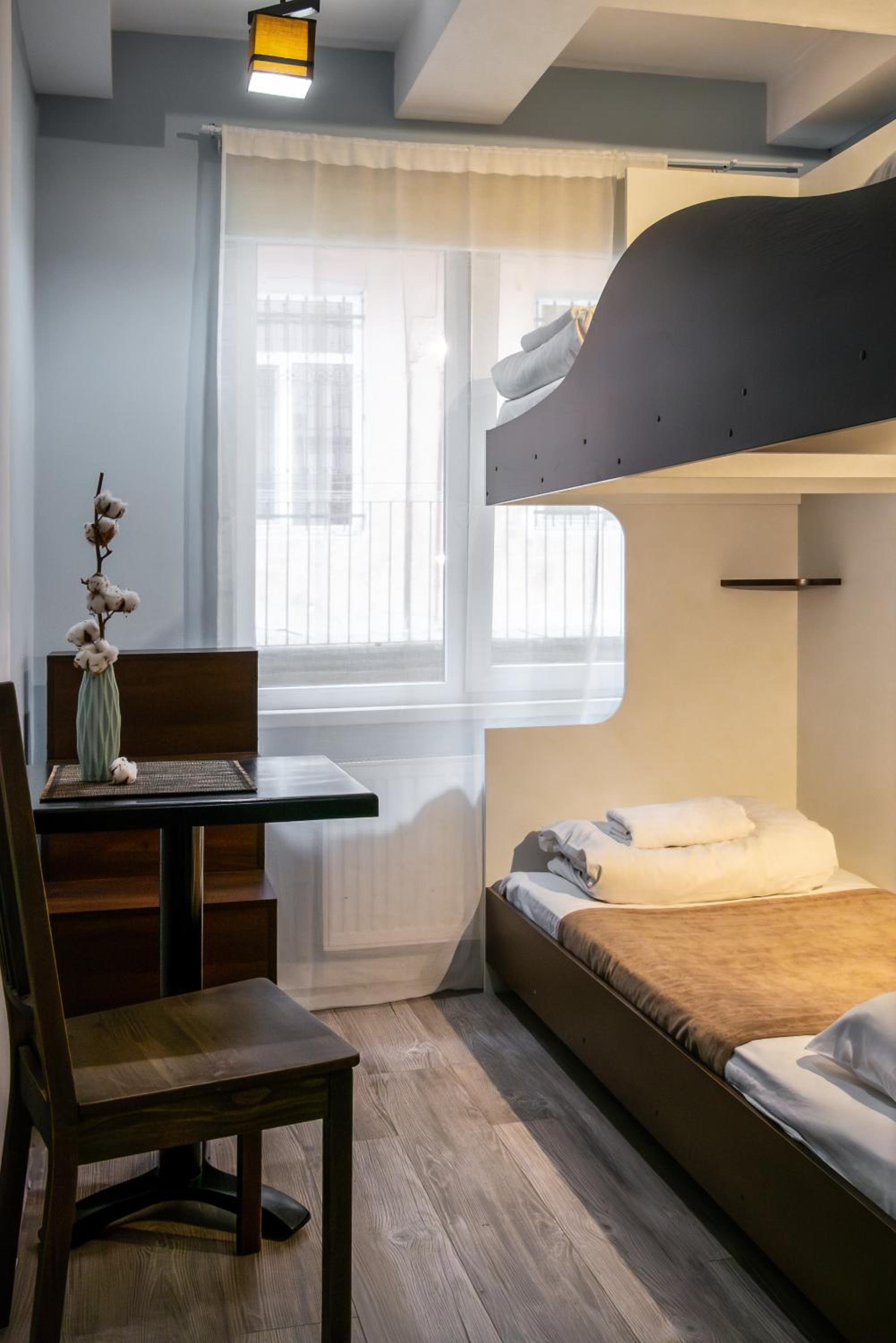 Twin Room with Bathroom photo 3
