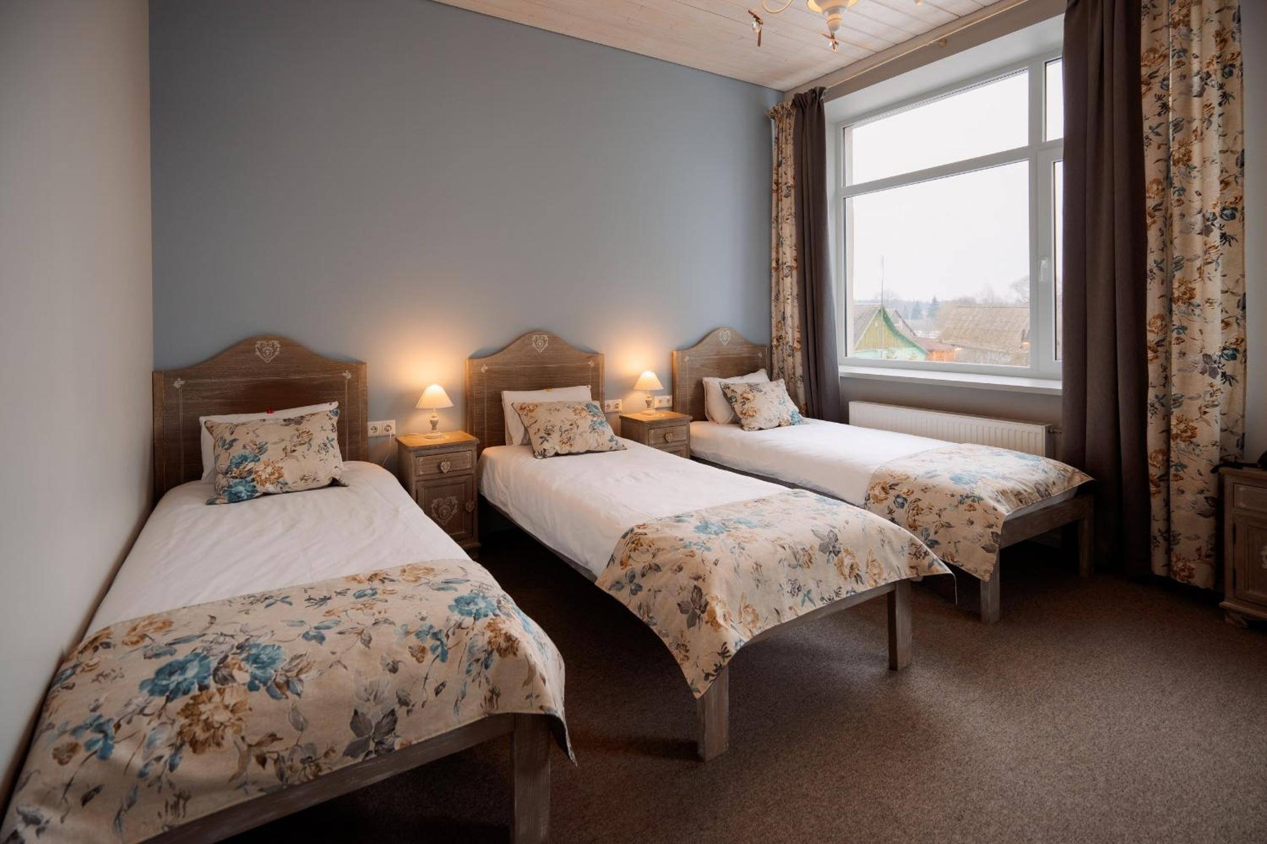 Standard Triple Room photo 2