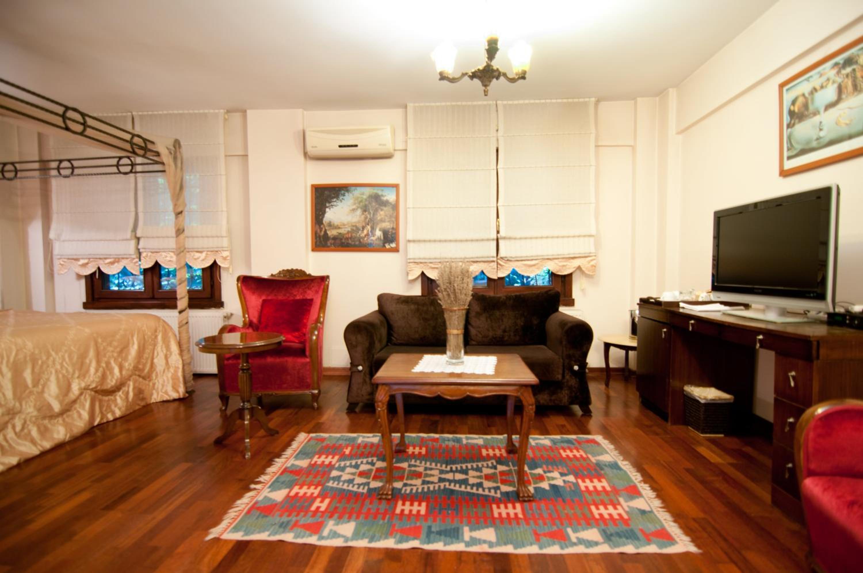 Executive Suite photo 3