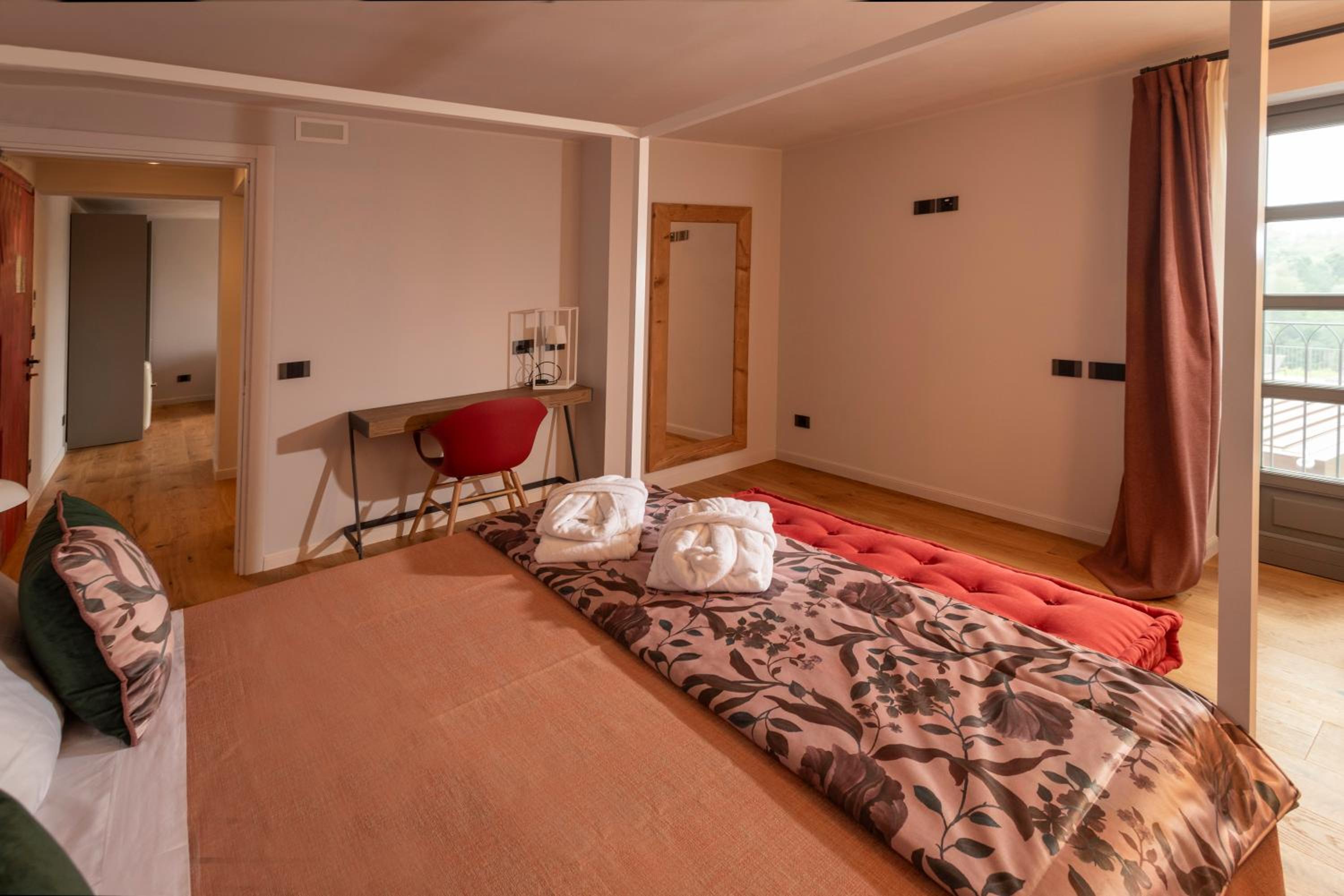 Suite with Balcony photo 1