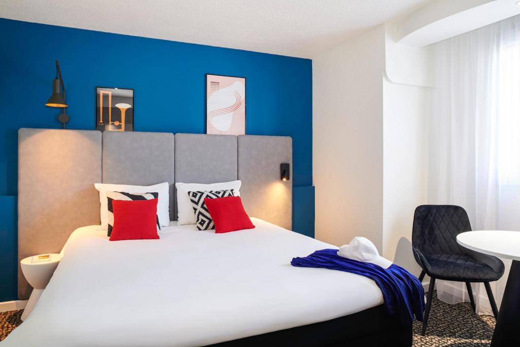 Standard Double Room - Photo 4