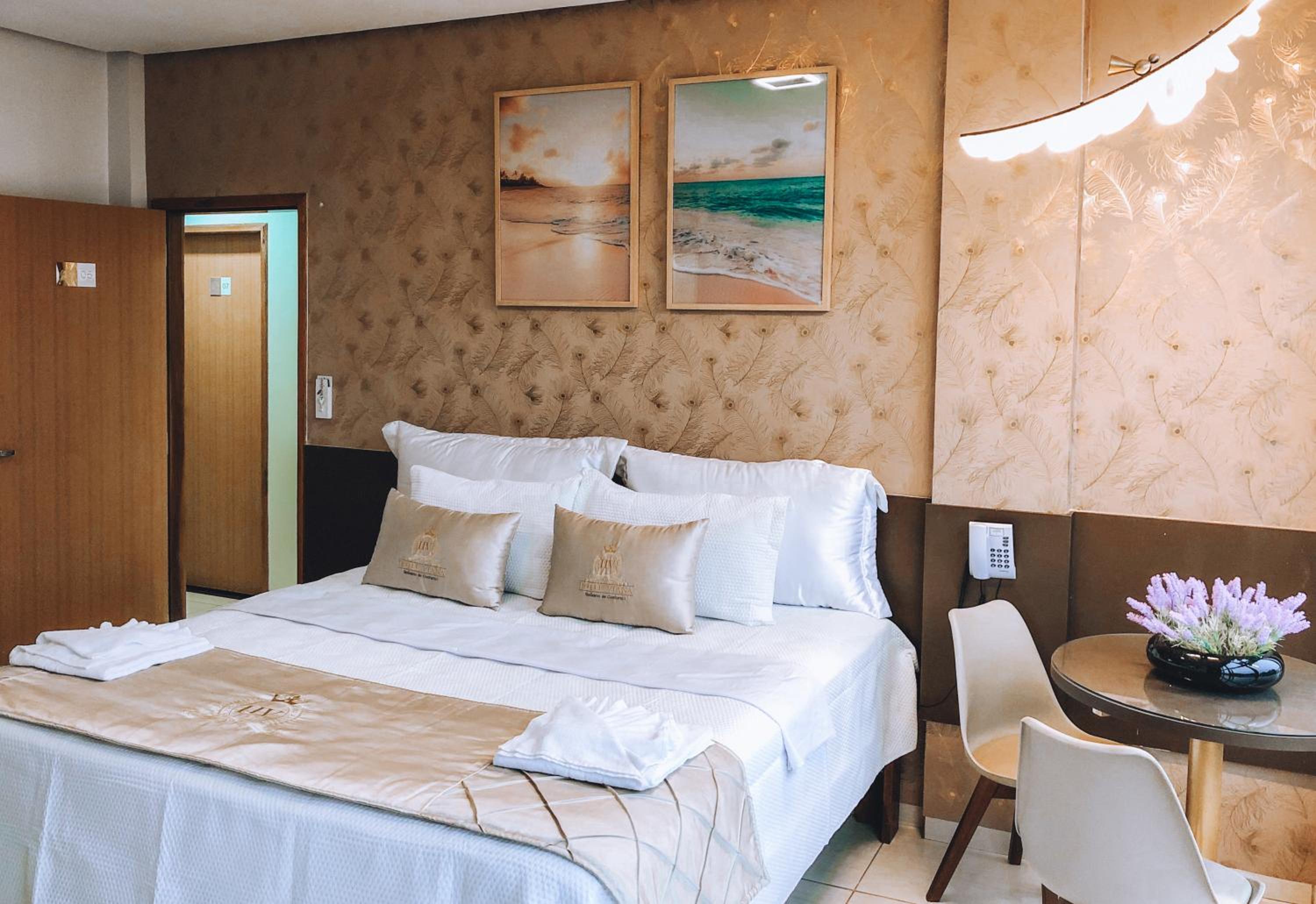Deluxe Suite photo 2