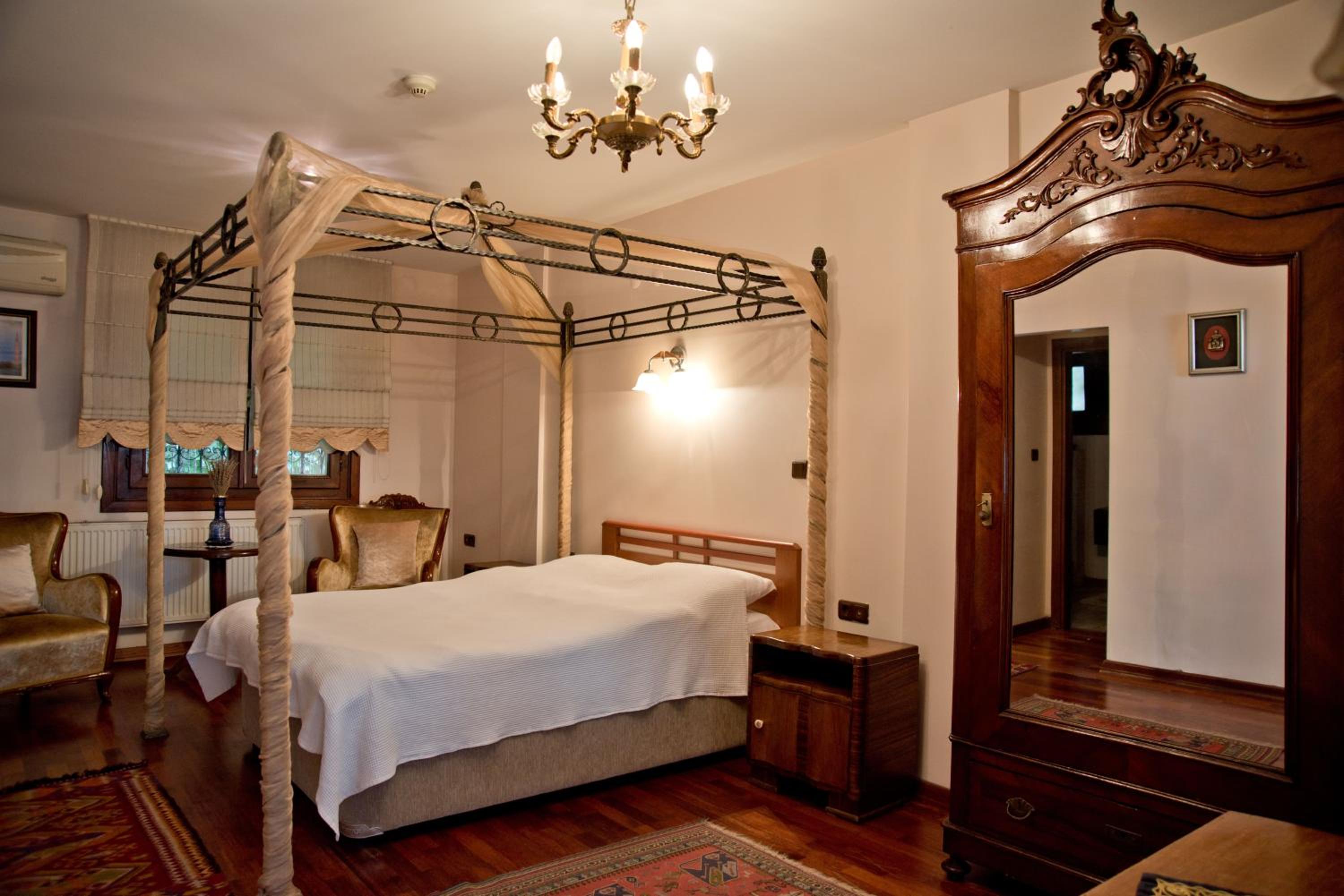 Junior Suite with Balcony photo 3