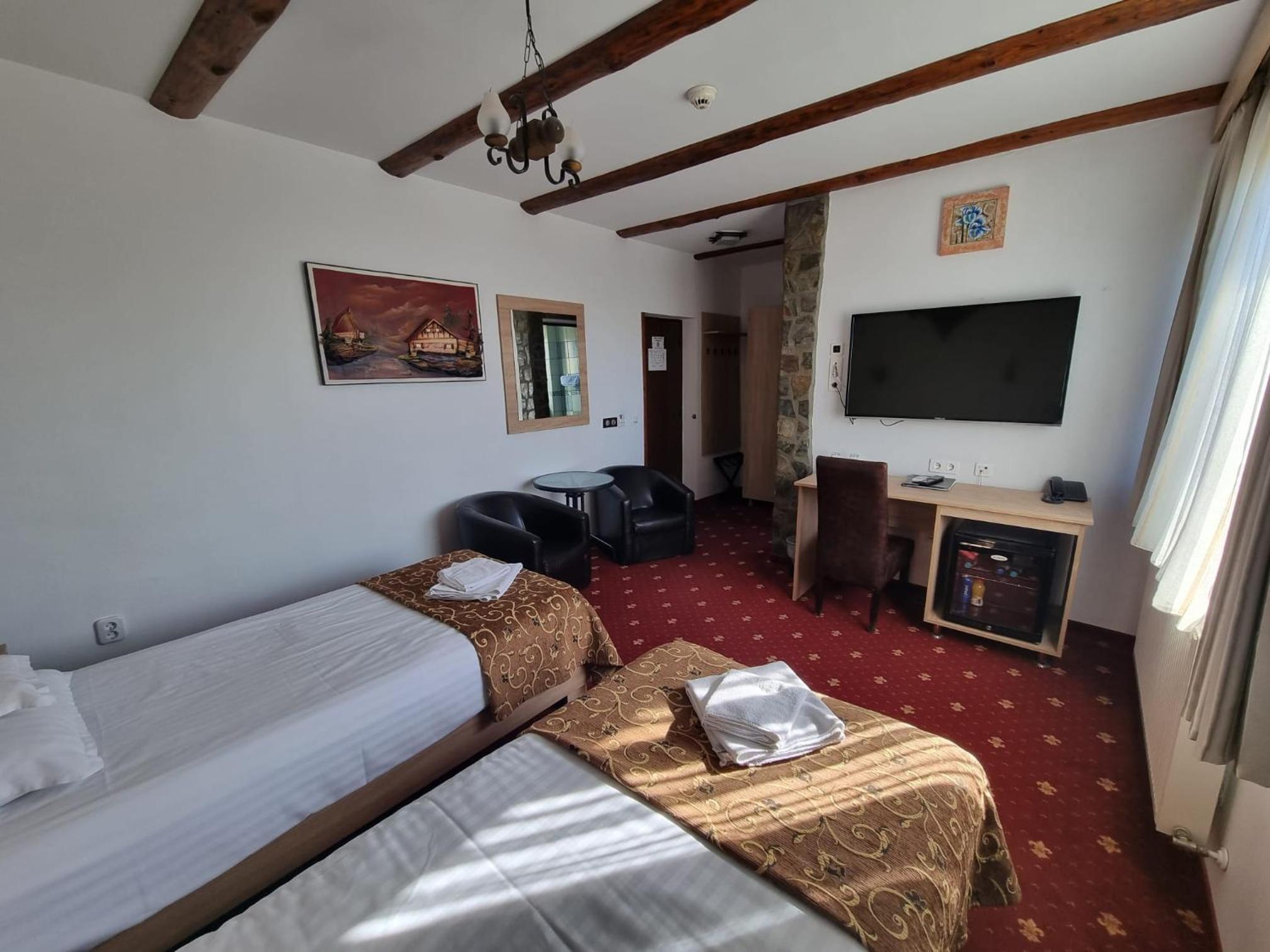 Double or Twin Room photo 2