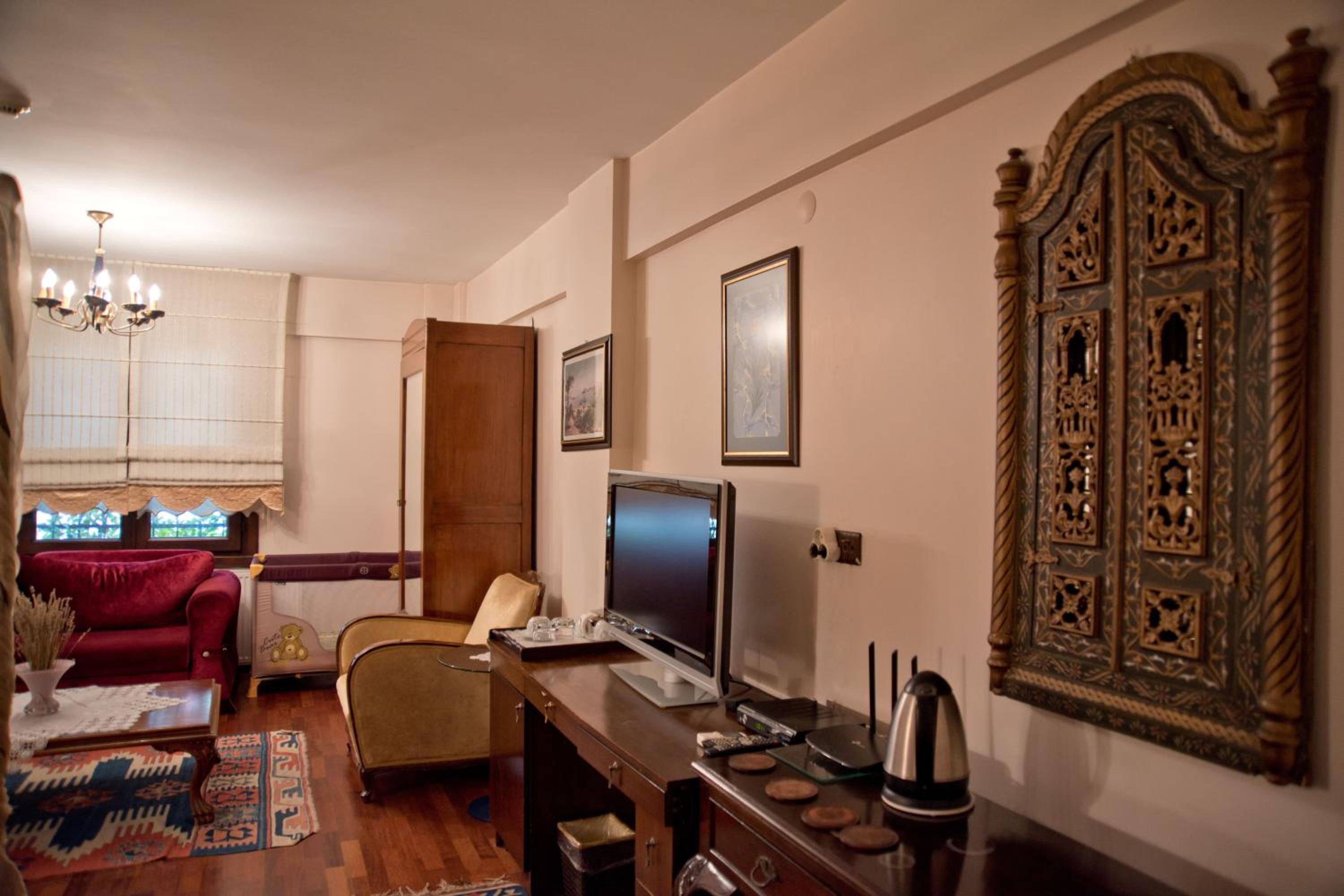 Deluxe Suite photo 2