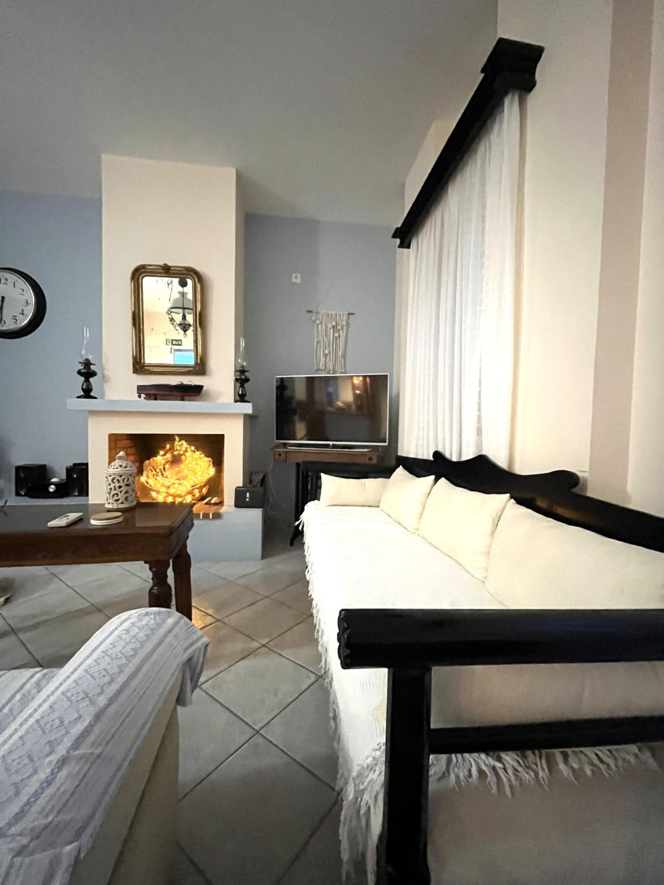 Three-Bedroom House photo 1
