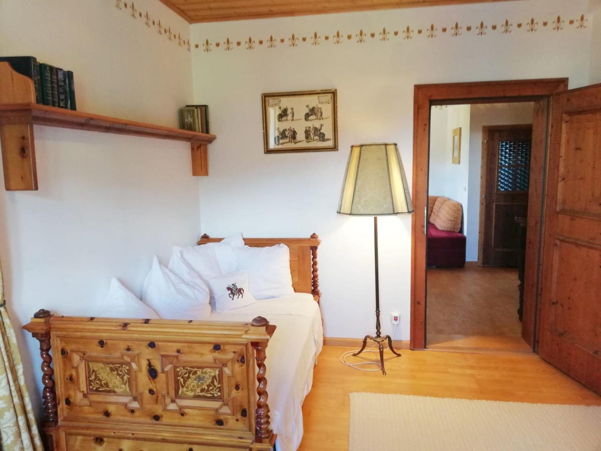 Two-Bedroom Suite - Photo 4