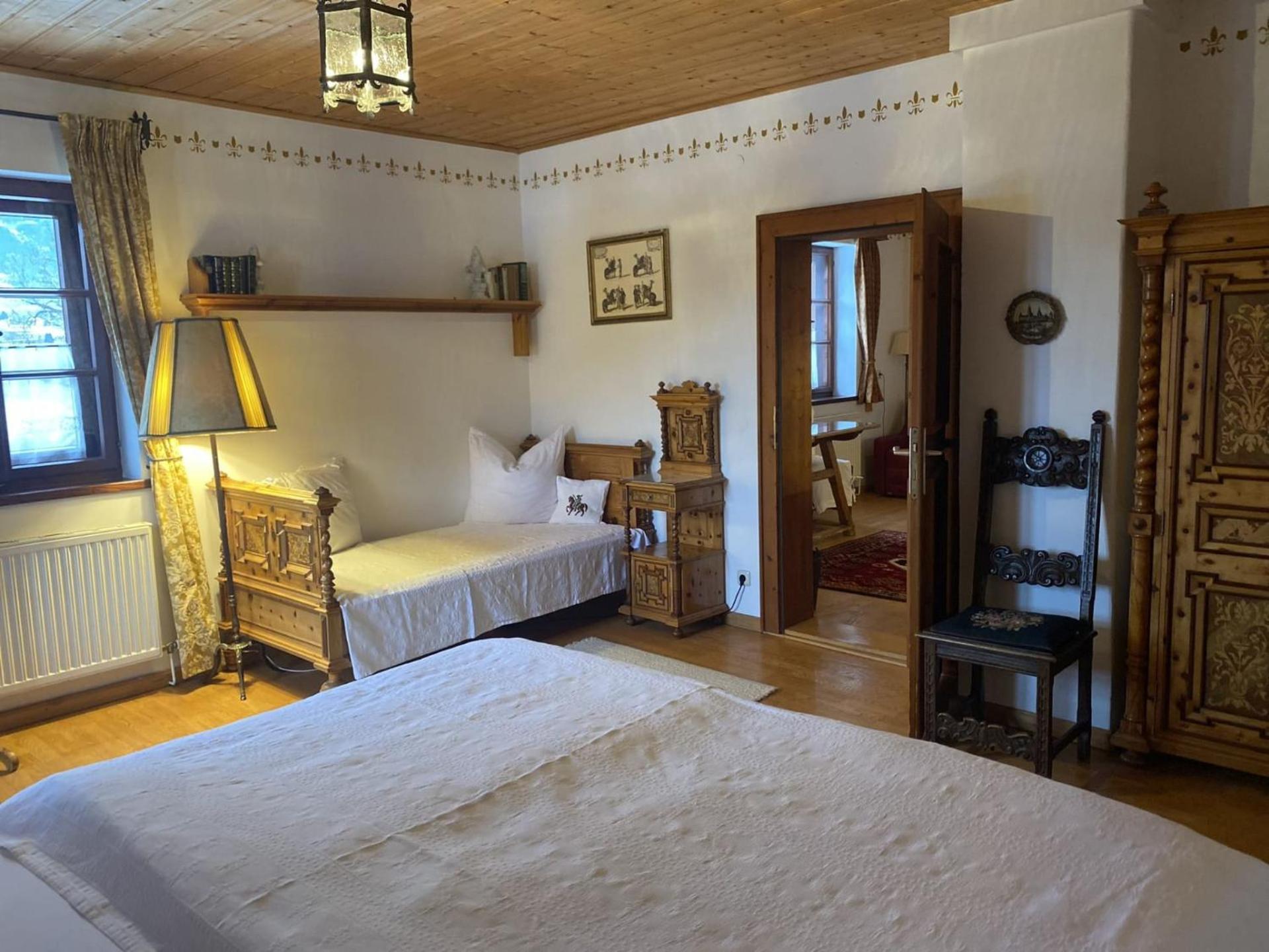Two-Bedroom Suite - Photo 2