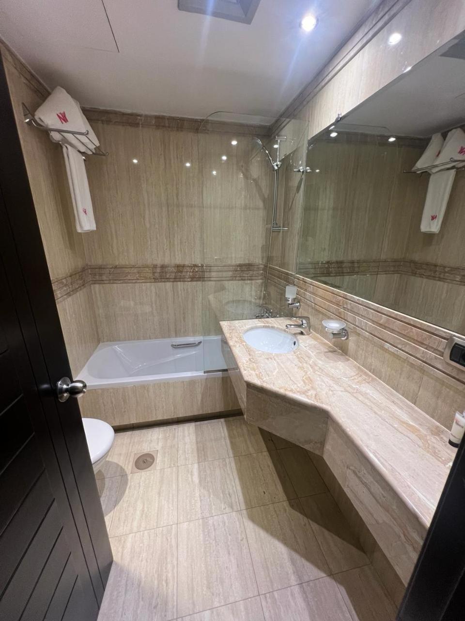King Suite with Sea View photo 3