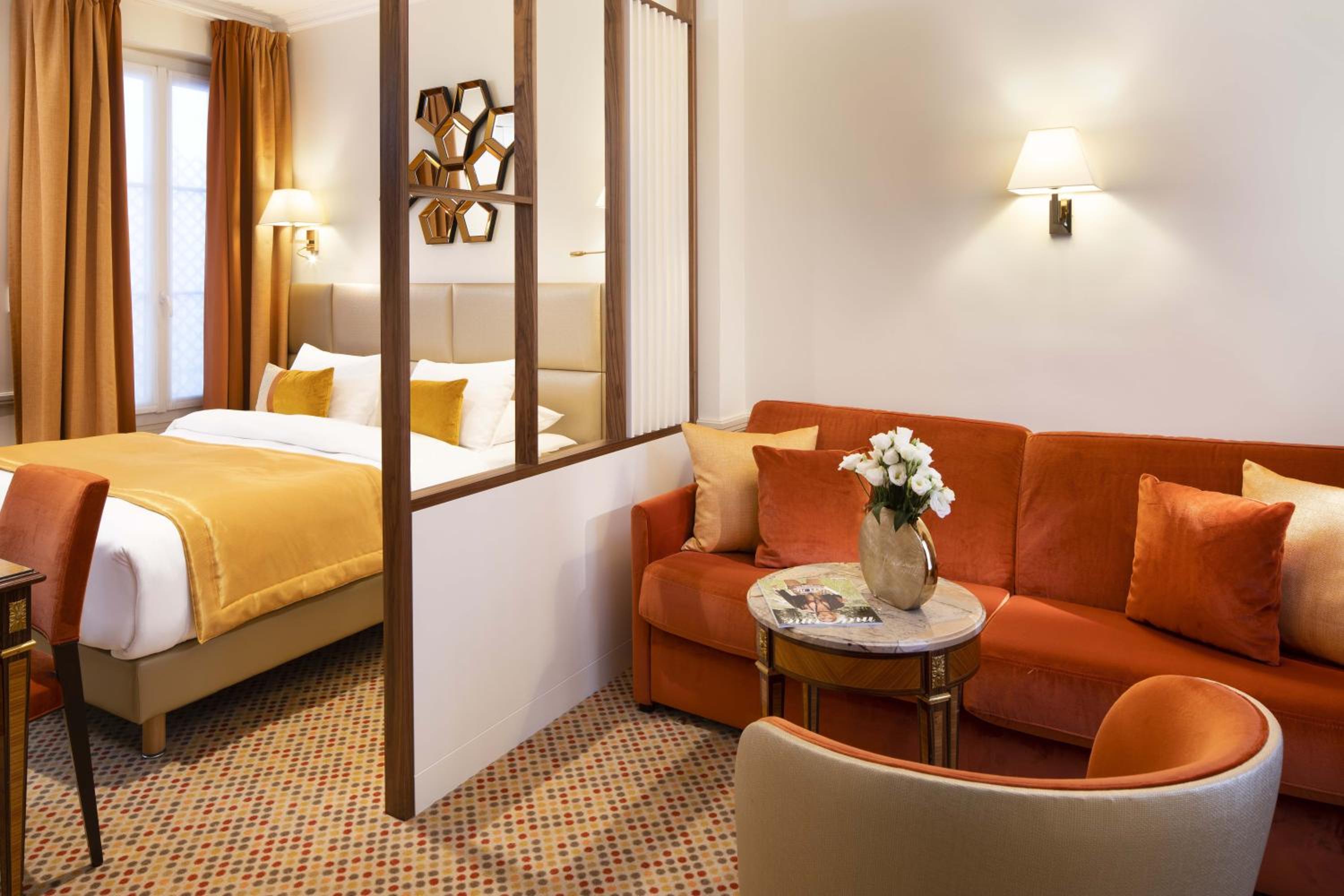Deluxe Quadruple Room photo 2