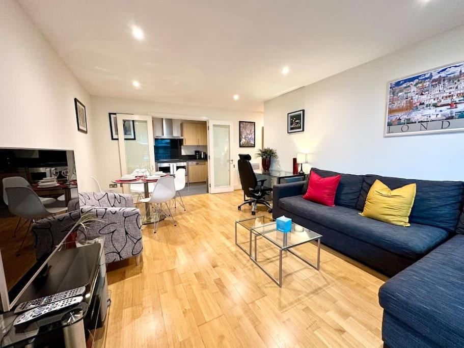 Two-Bedroom Apartment photo 1