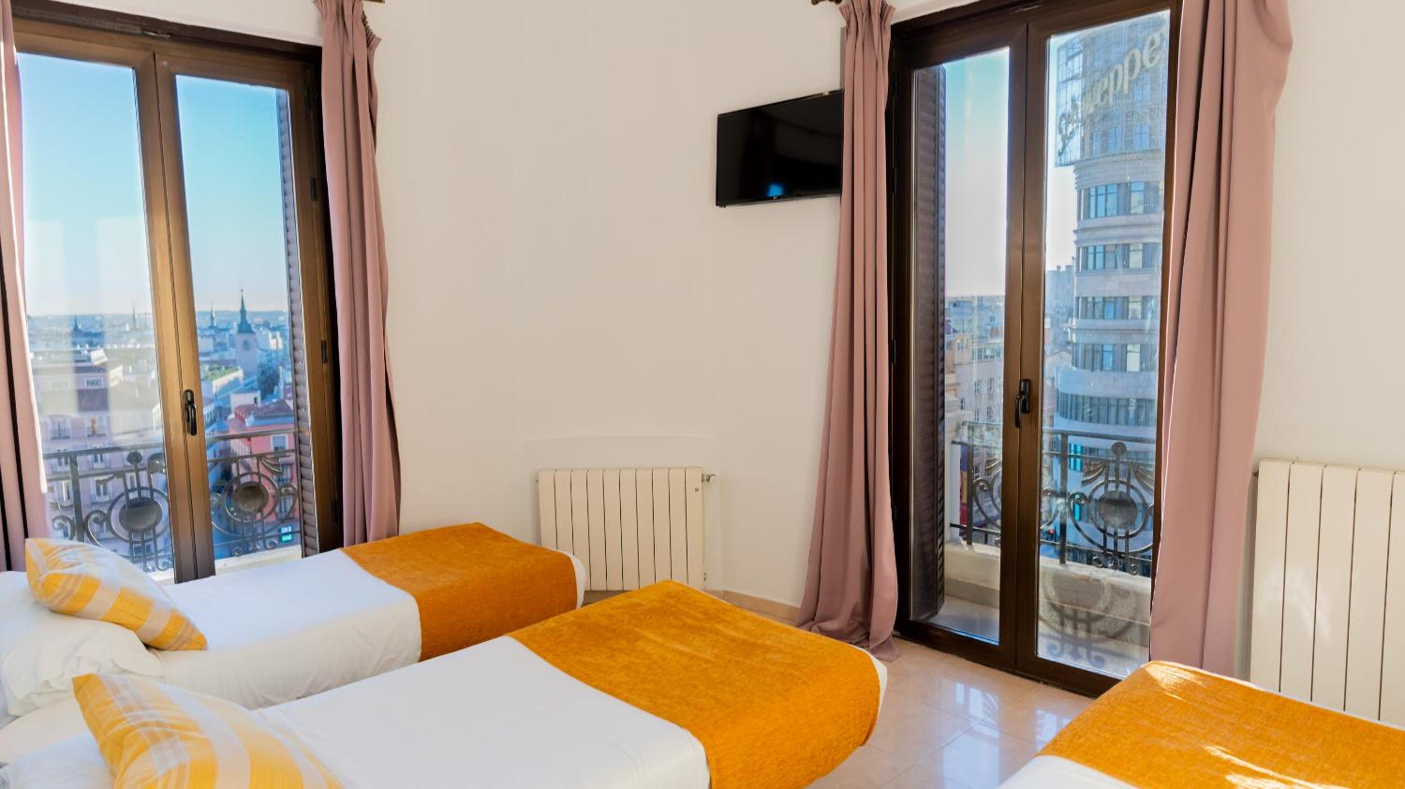 Basic Triple Room