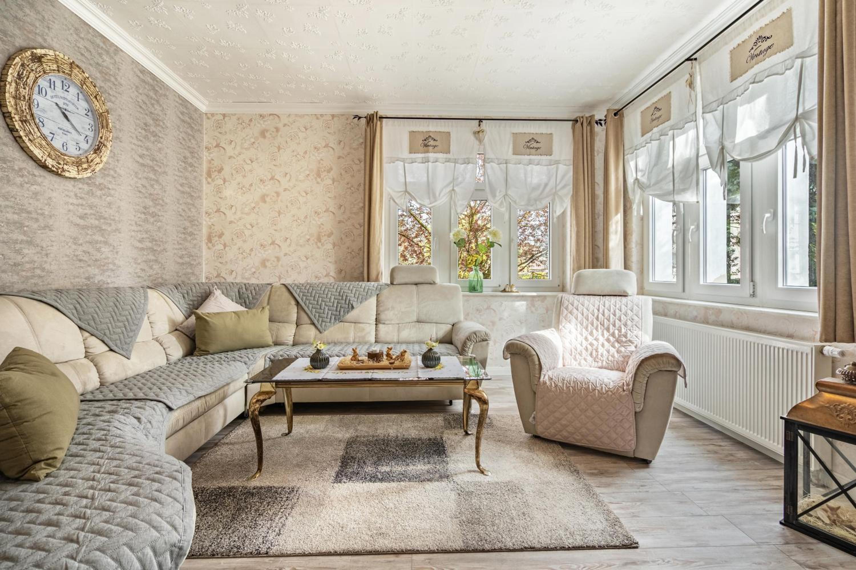 One-Bedroom Apartment with Garden View