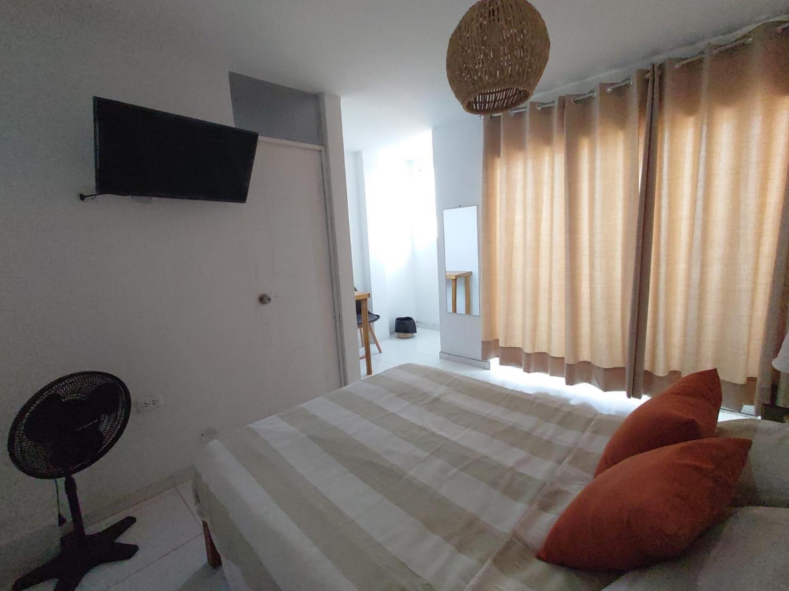 Queen Room with Balcony photo 3