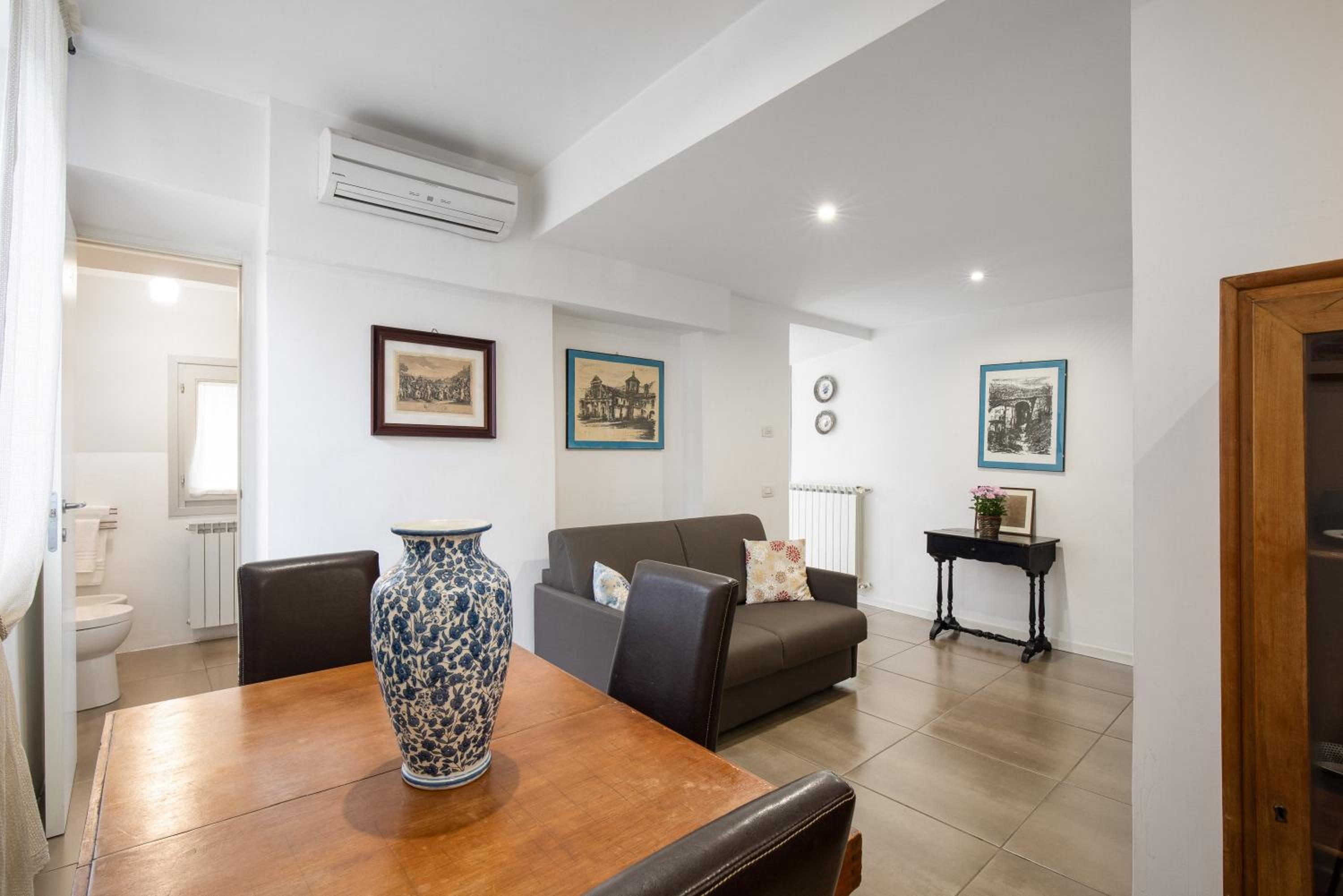 Standard Apartment photo 2