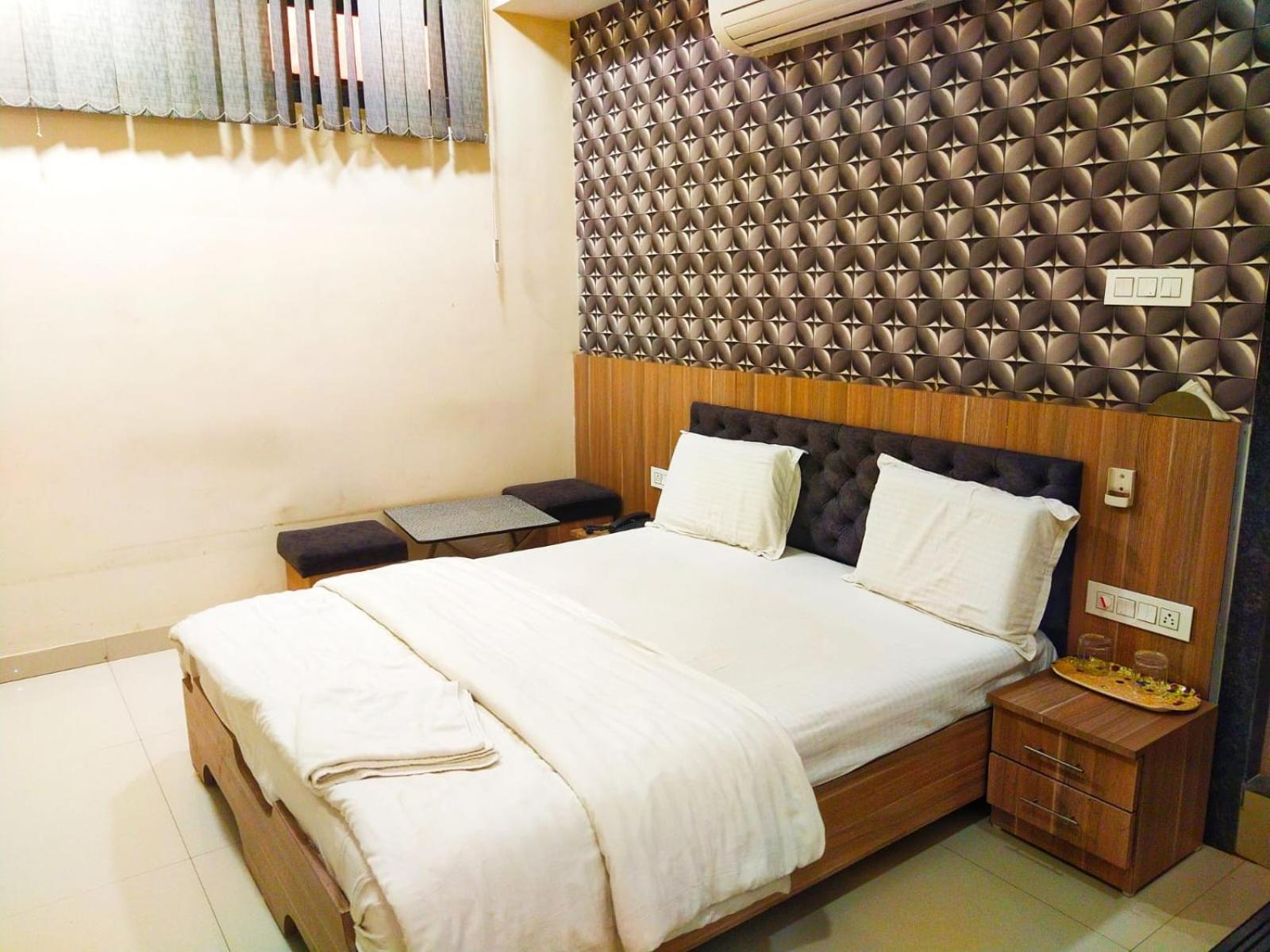 Economy Double Room photo 3