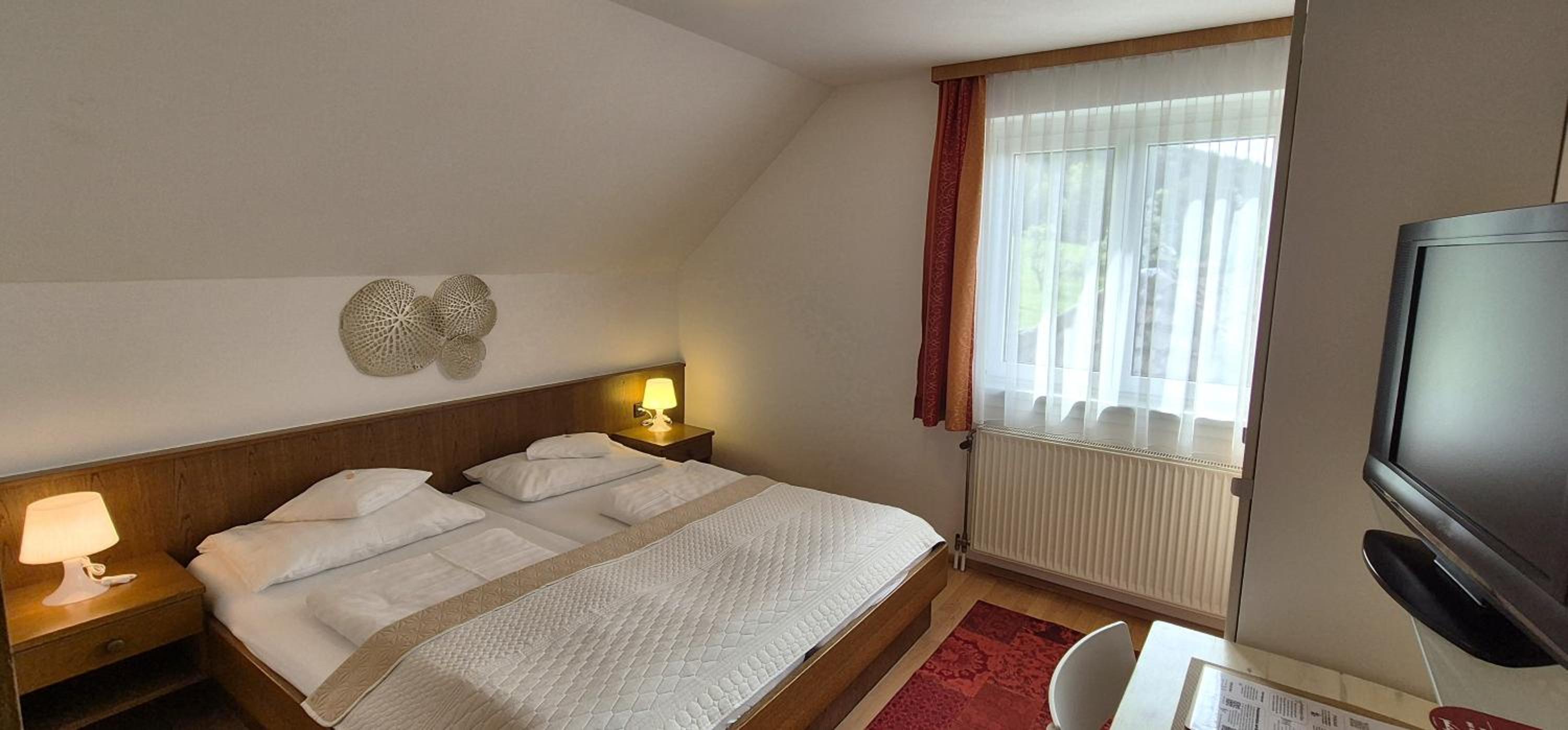 Budget Double Room photo 1