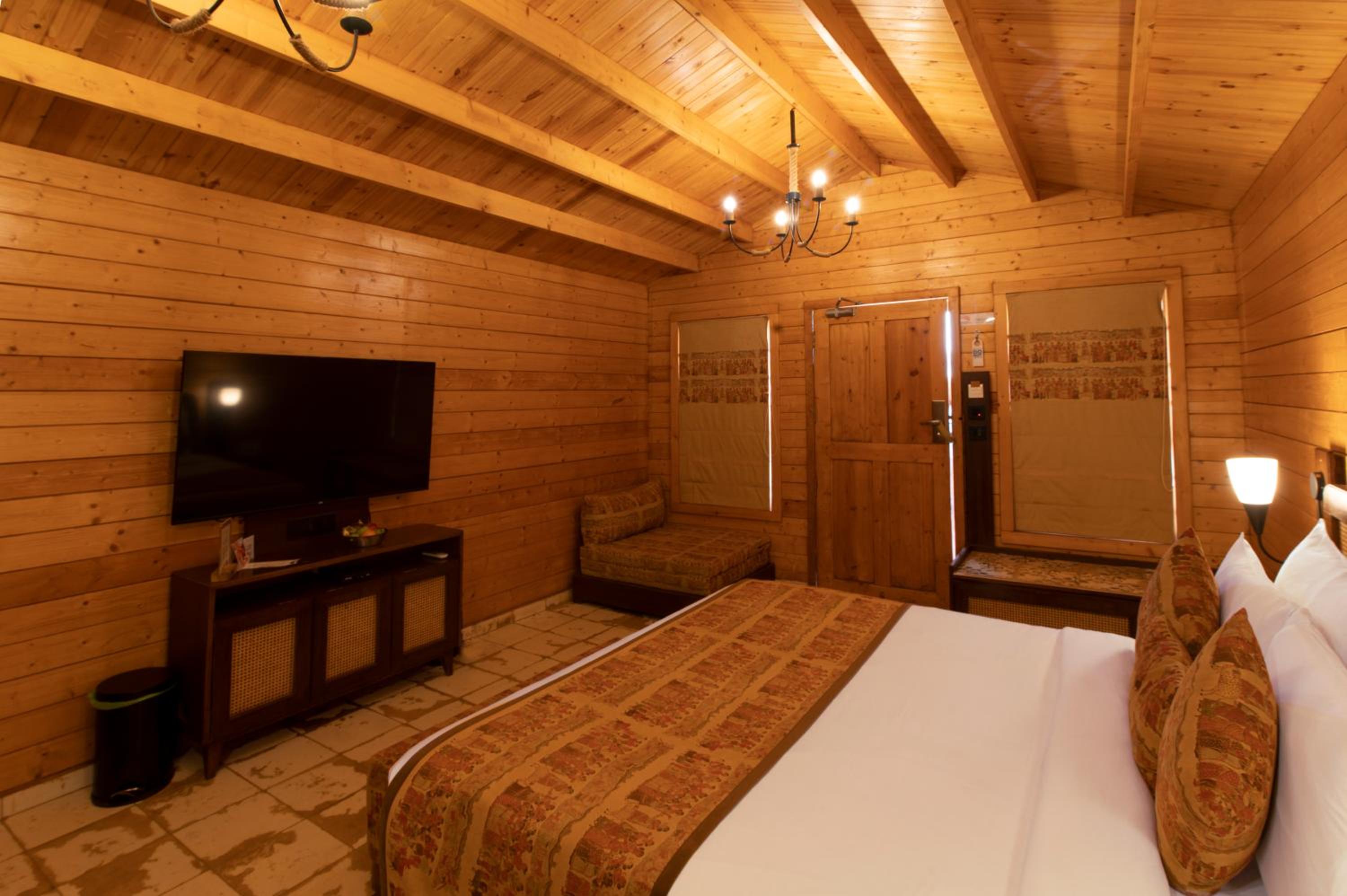 Woodpecker Cottage - Photo 1