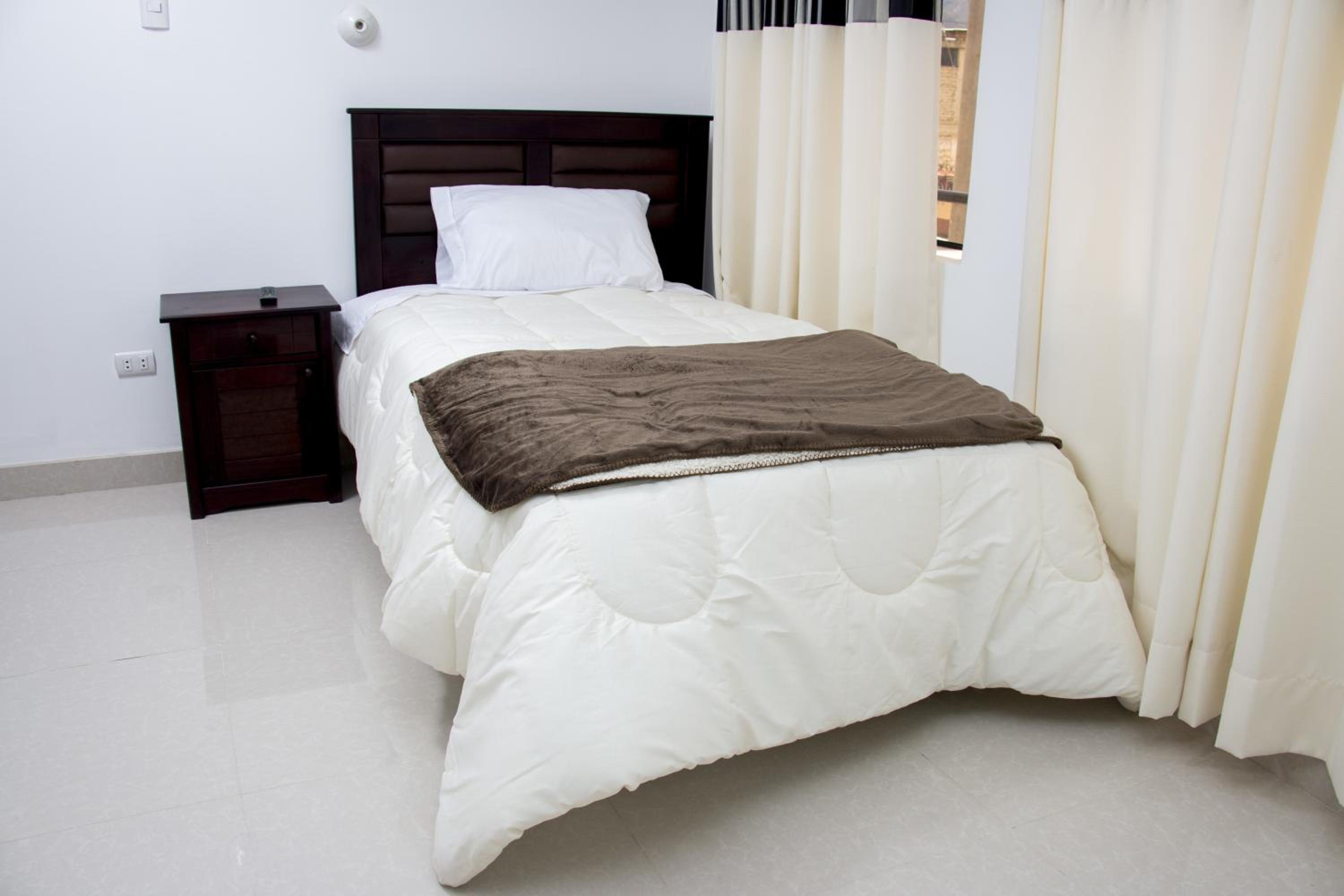 Single Room With Private Bathroom photo 1