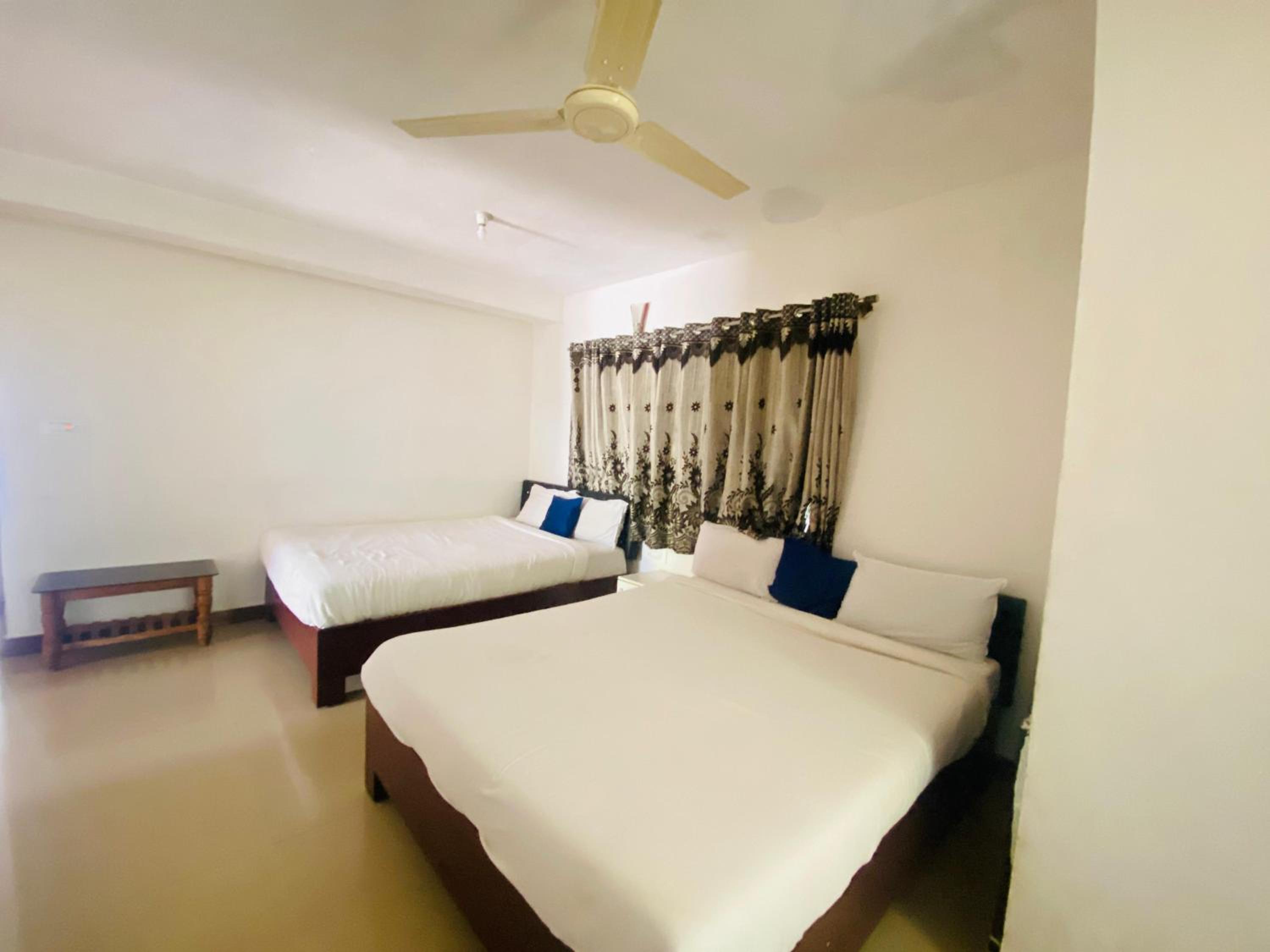Deluxe Double Room photo 3