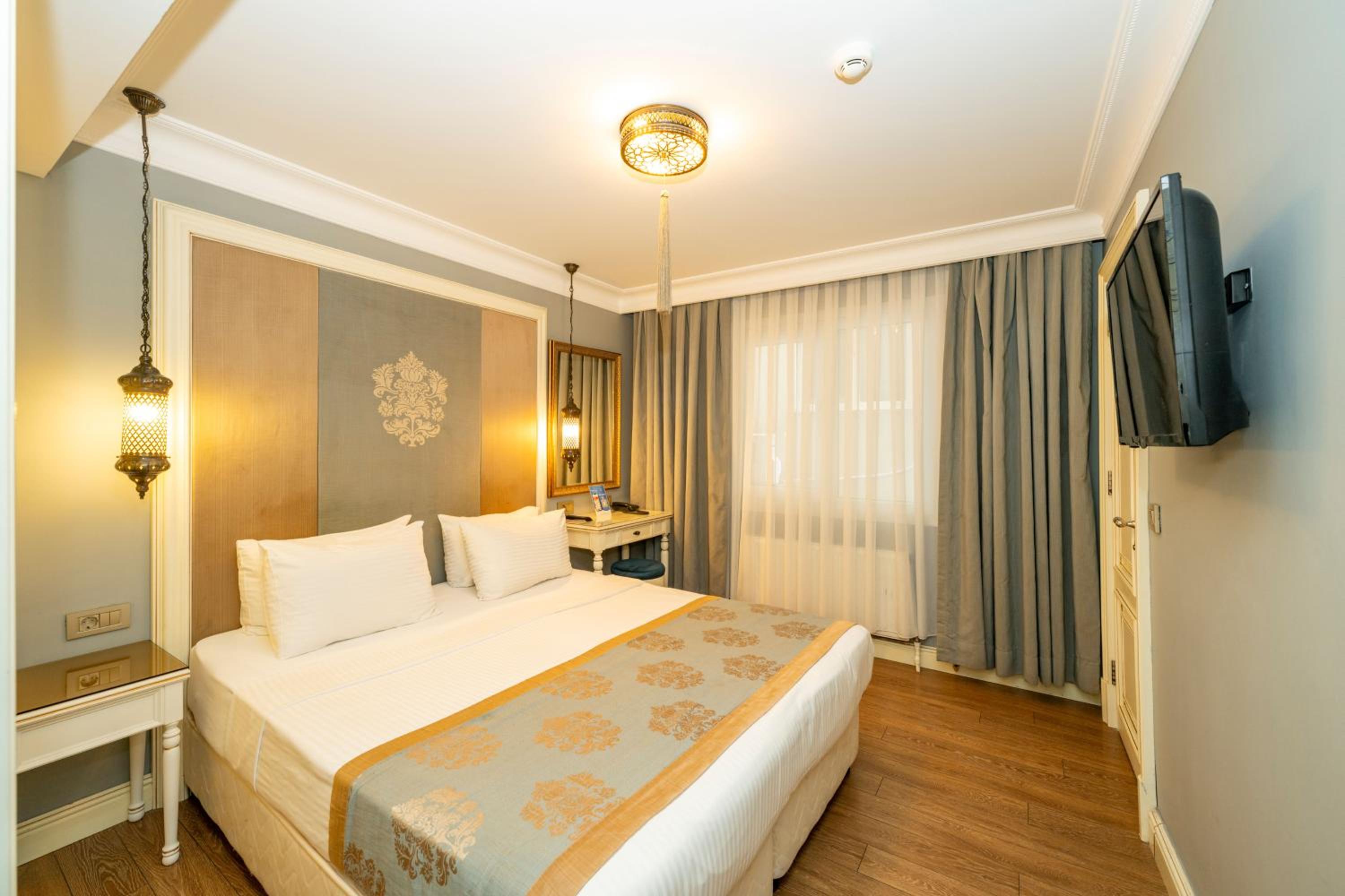 Economy Double Or Twin Room photo 3