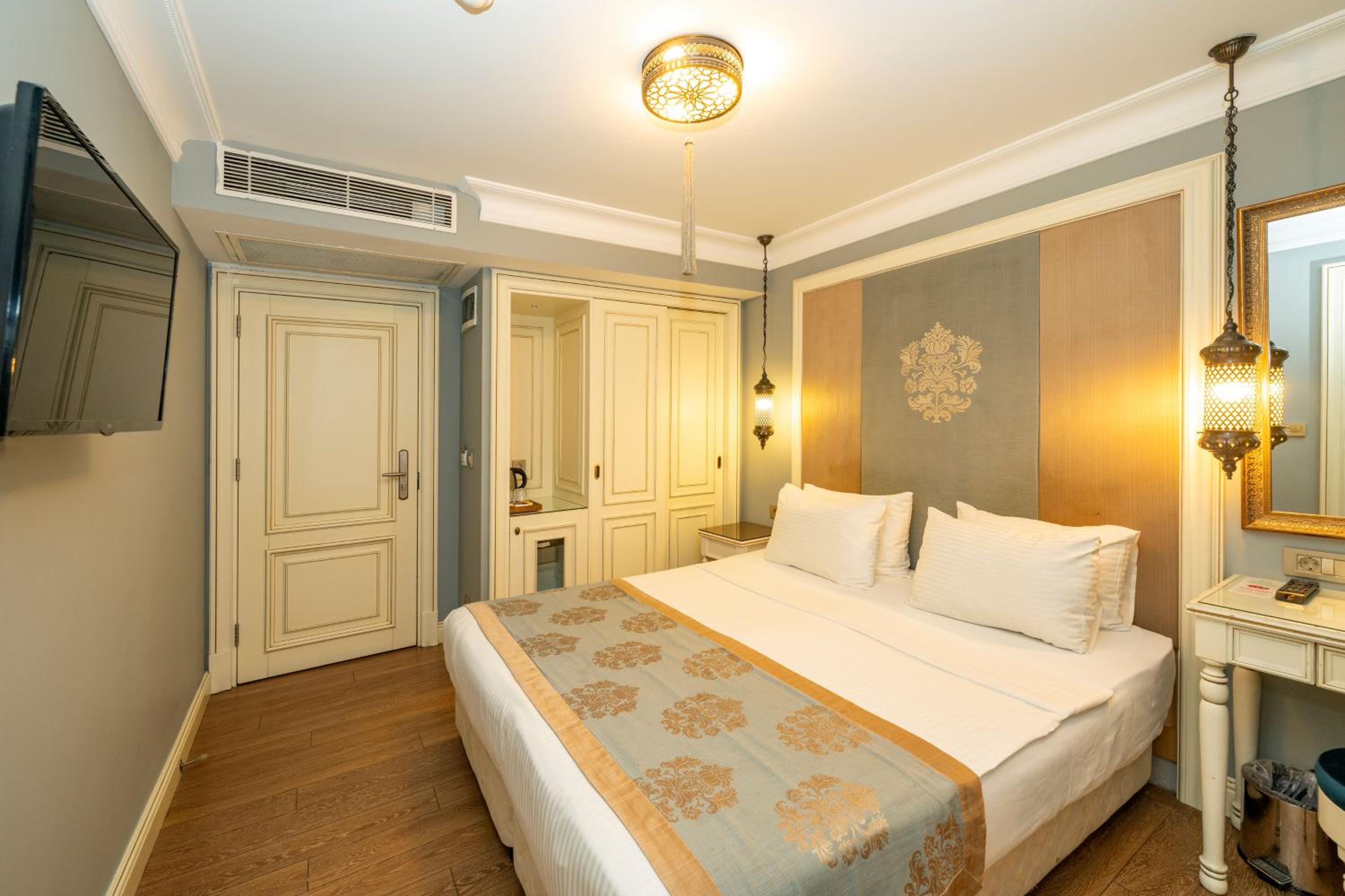 Standard Double Or Twin Room photo 2