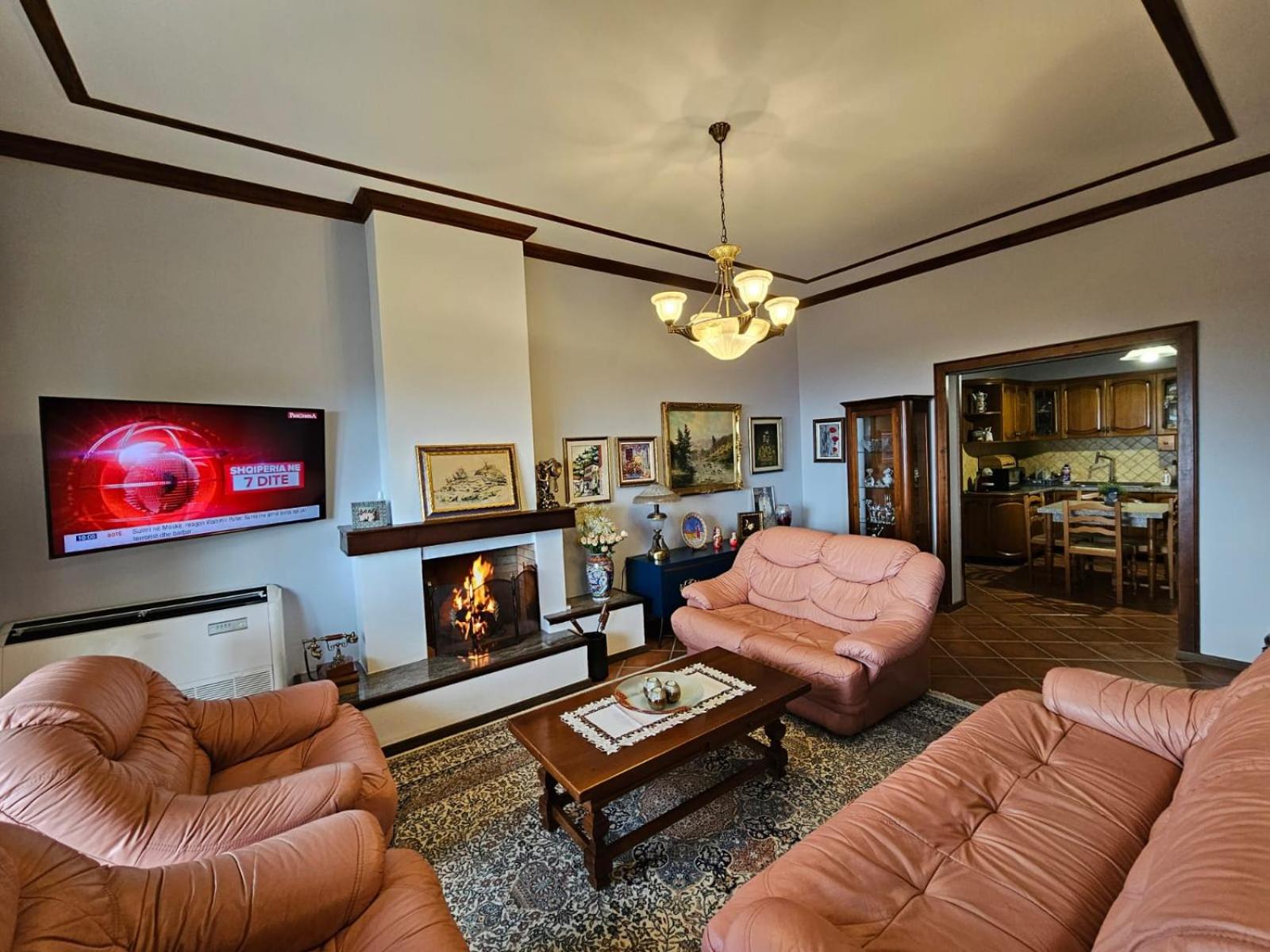 Villa photo 1