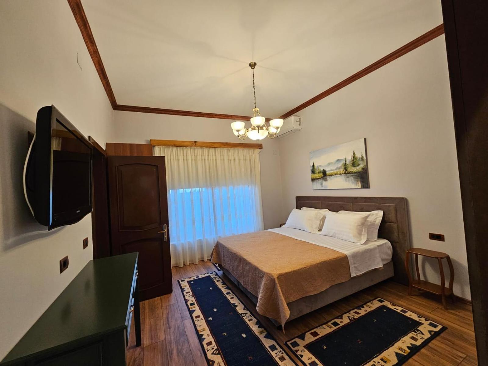 Villa photo 3