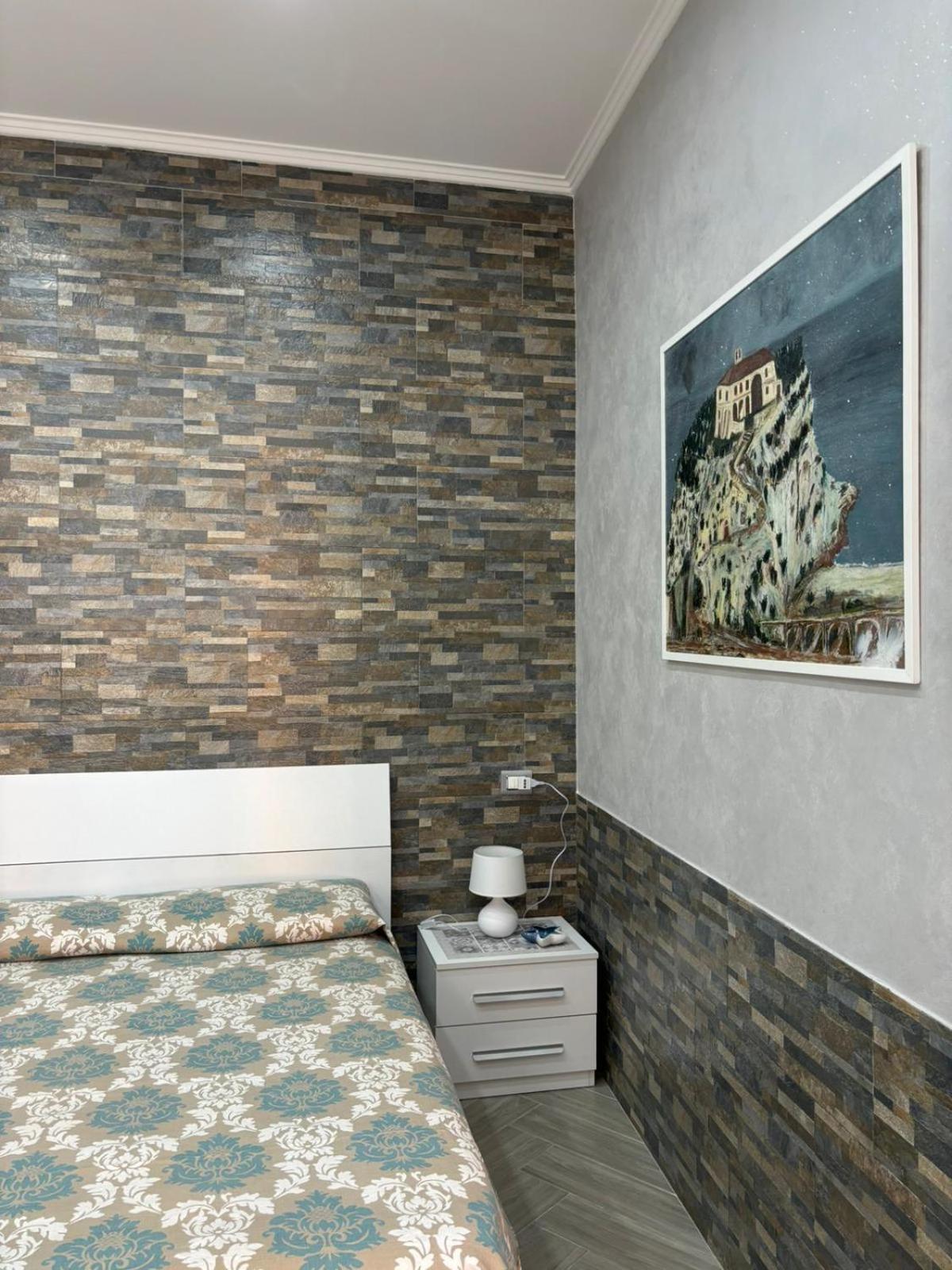 Deluxe Room - Photo 5