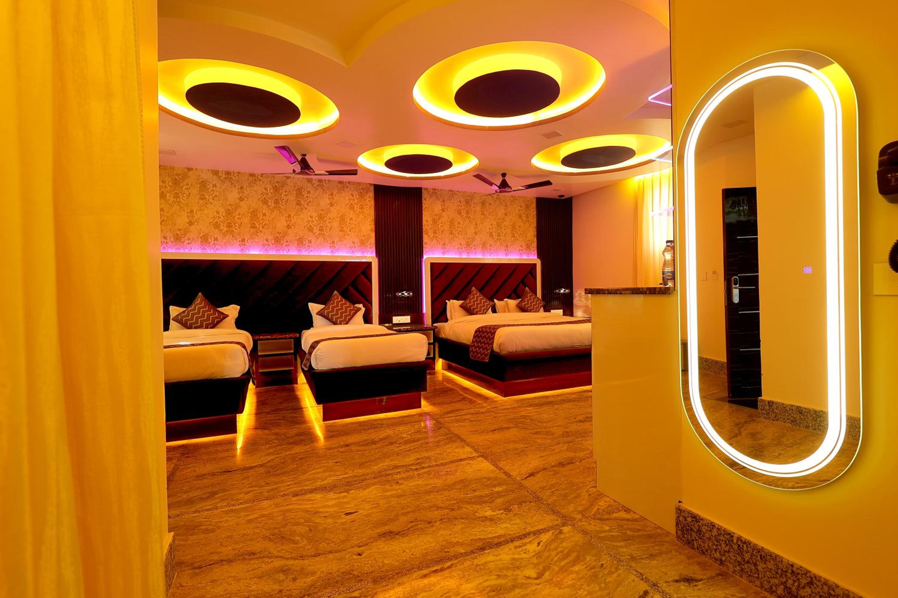 Luxury Quadruple Room - Photo 20
