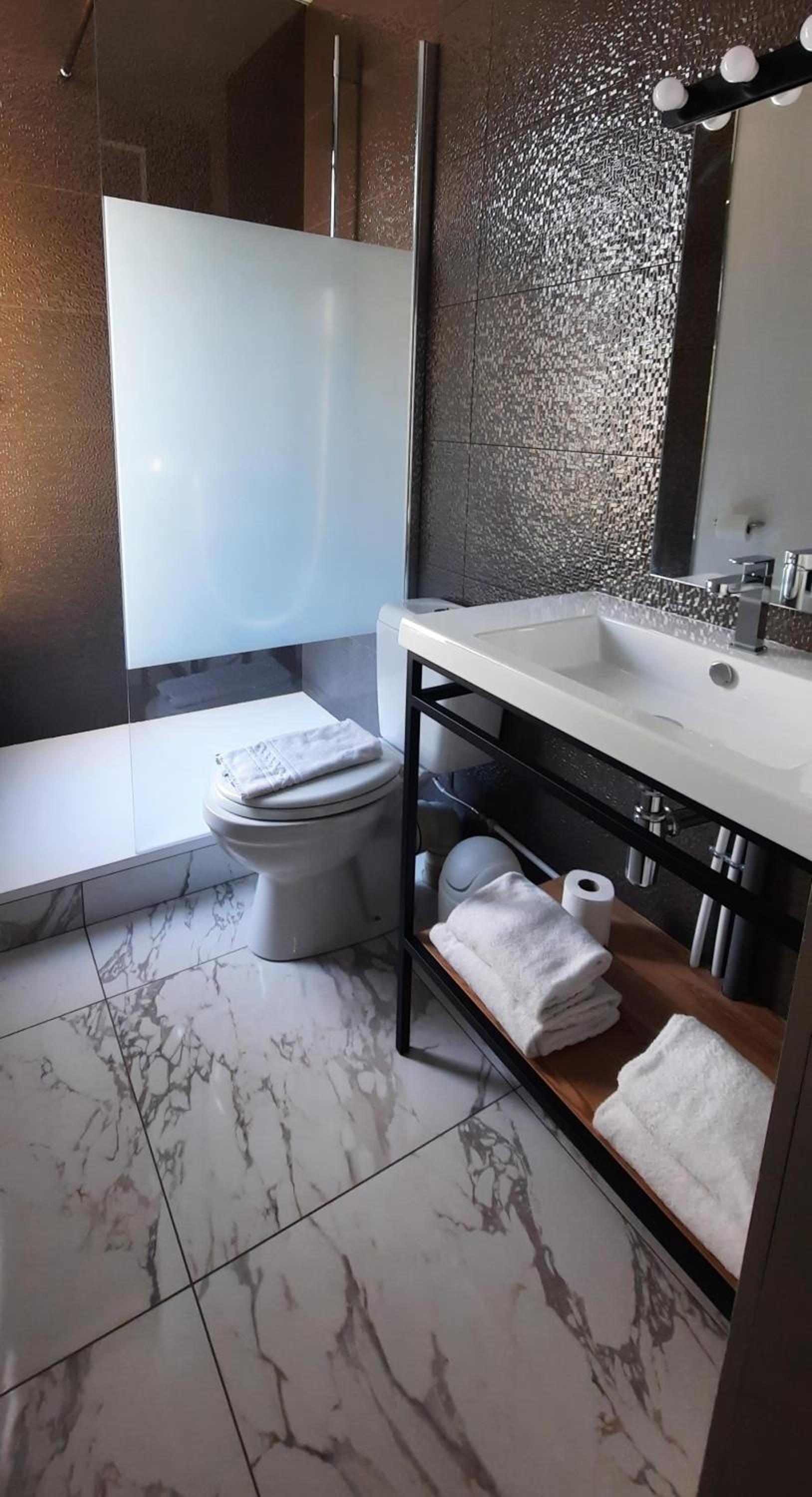 Classic Double Room With Courtyard View - Photo 5