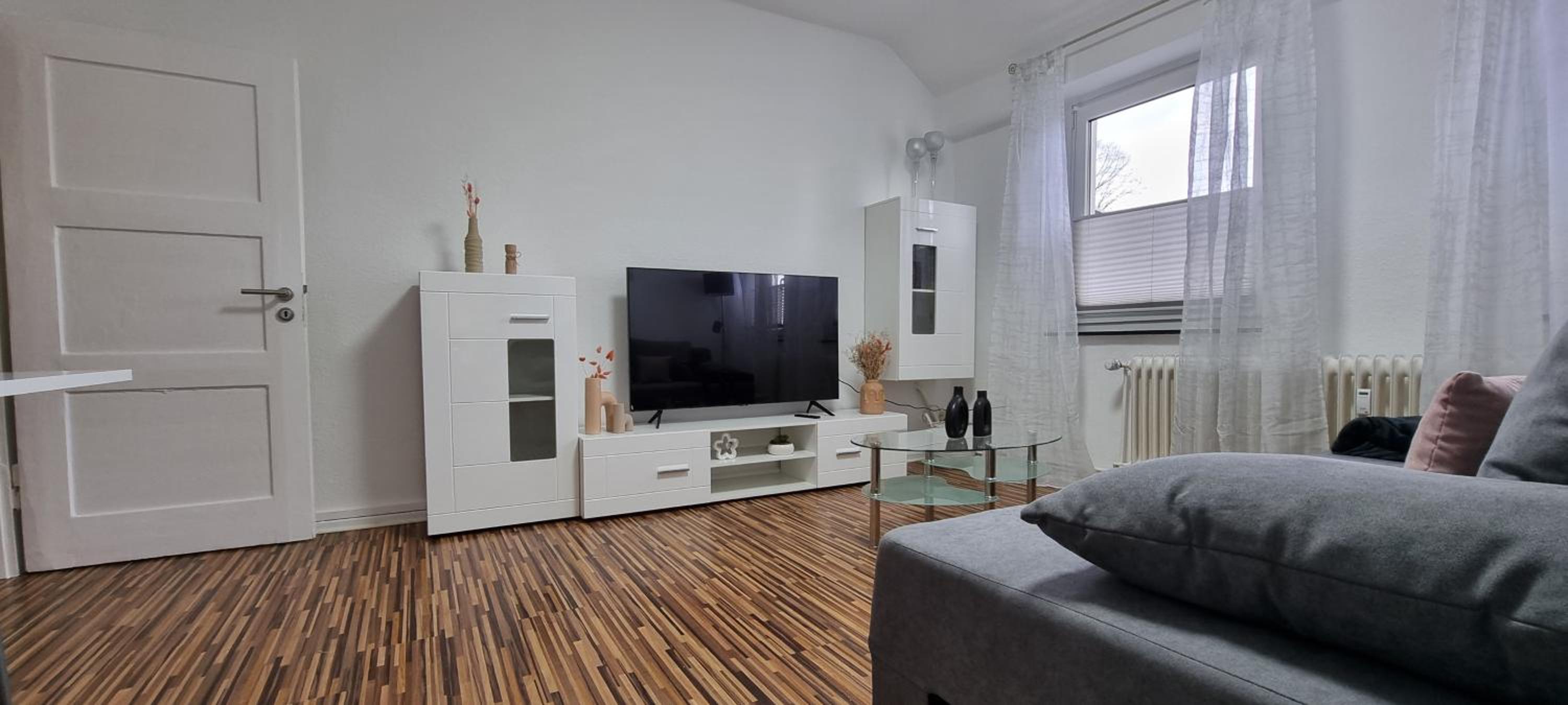 One-Bedroom Apartment photo 3