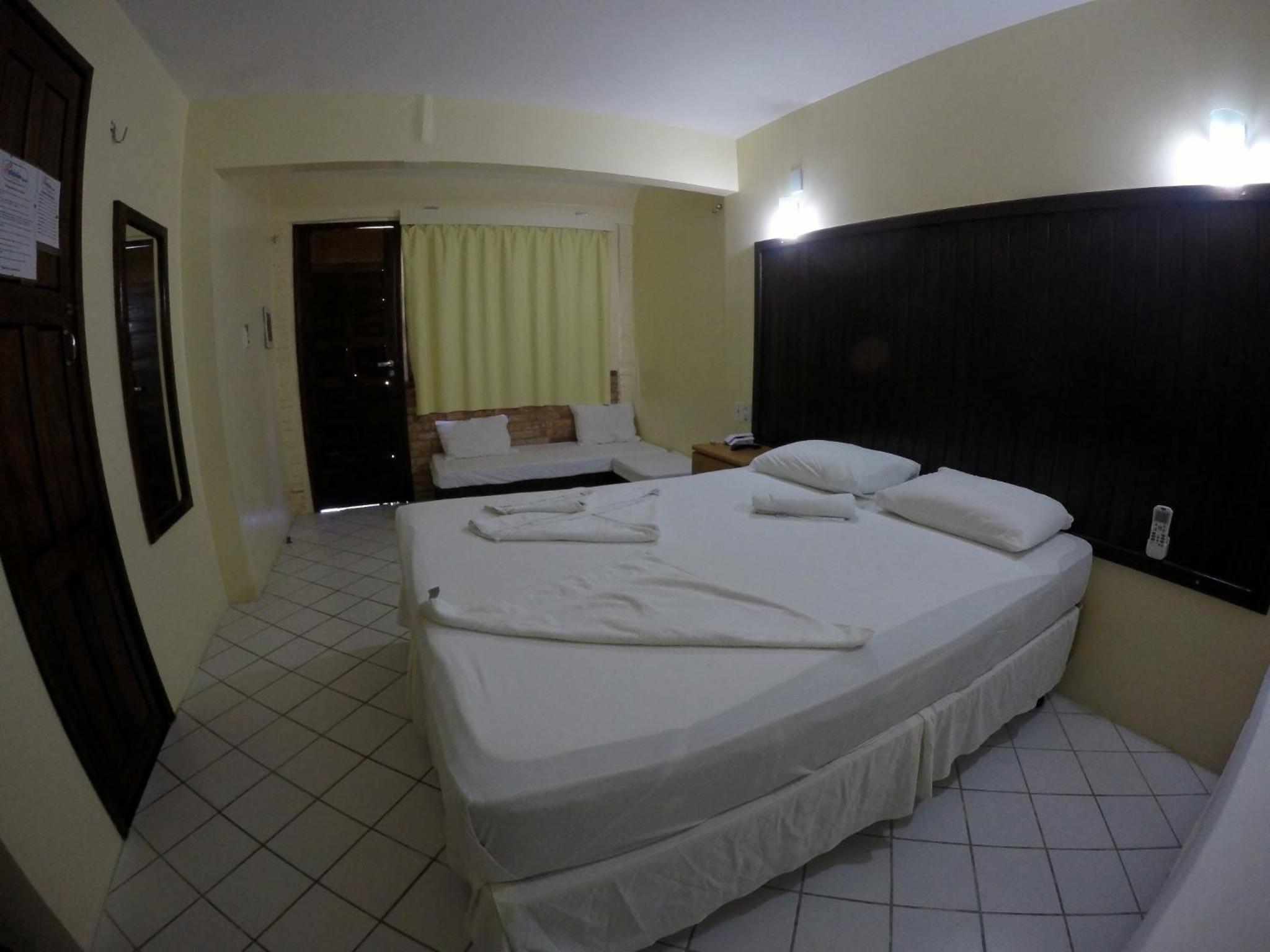Deluxe Triple Room - Photo 10