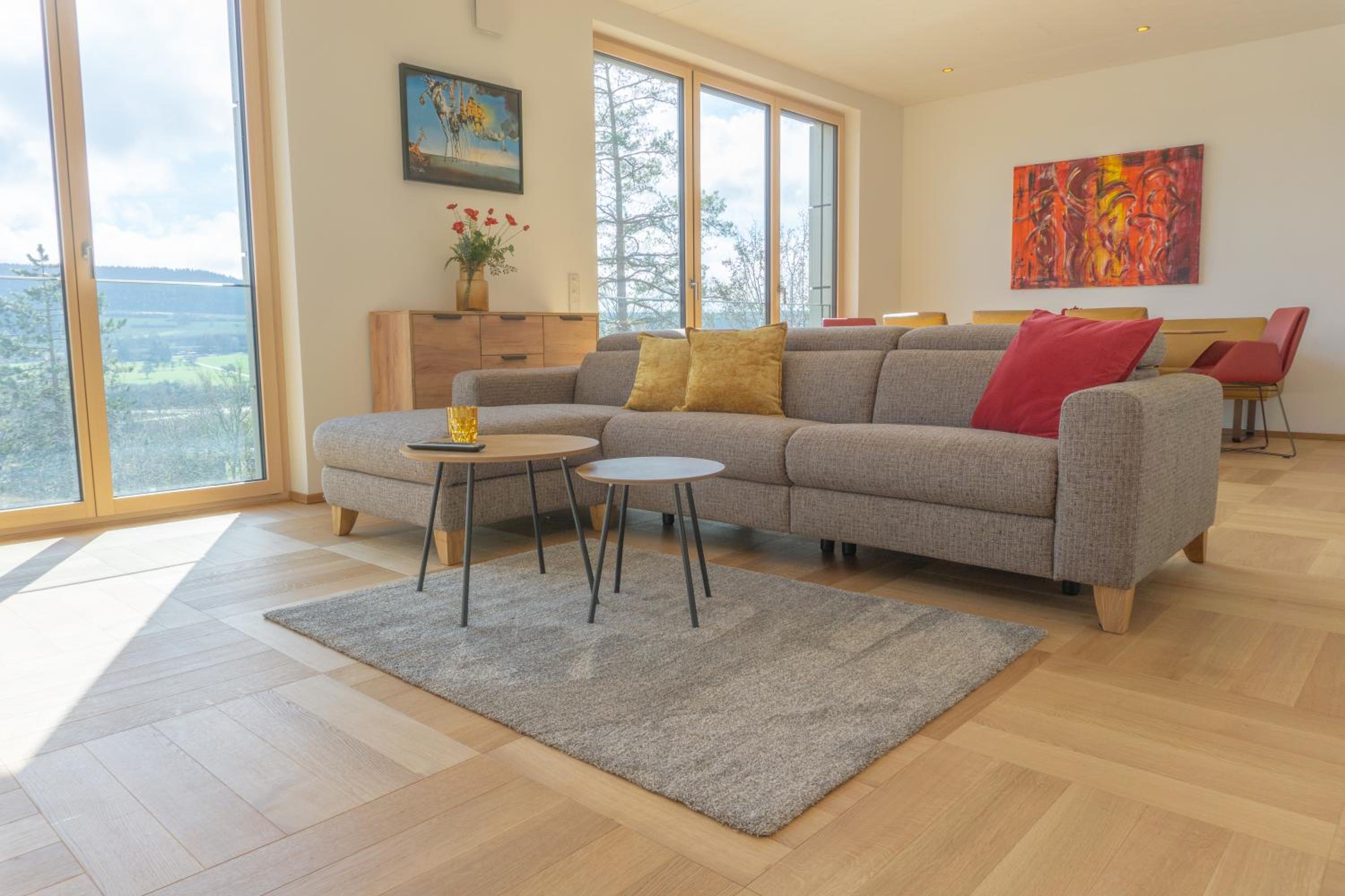 Two-Bedroom Apartment with View photo 2