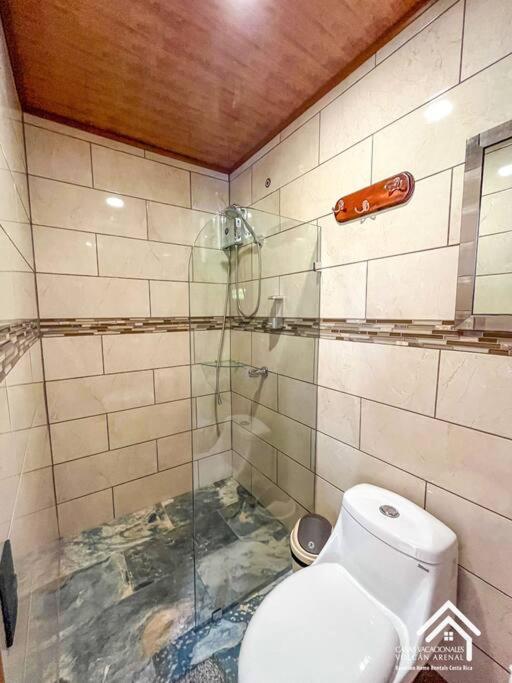 Three-Bedroom House photo 3