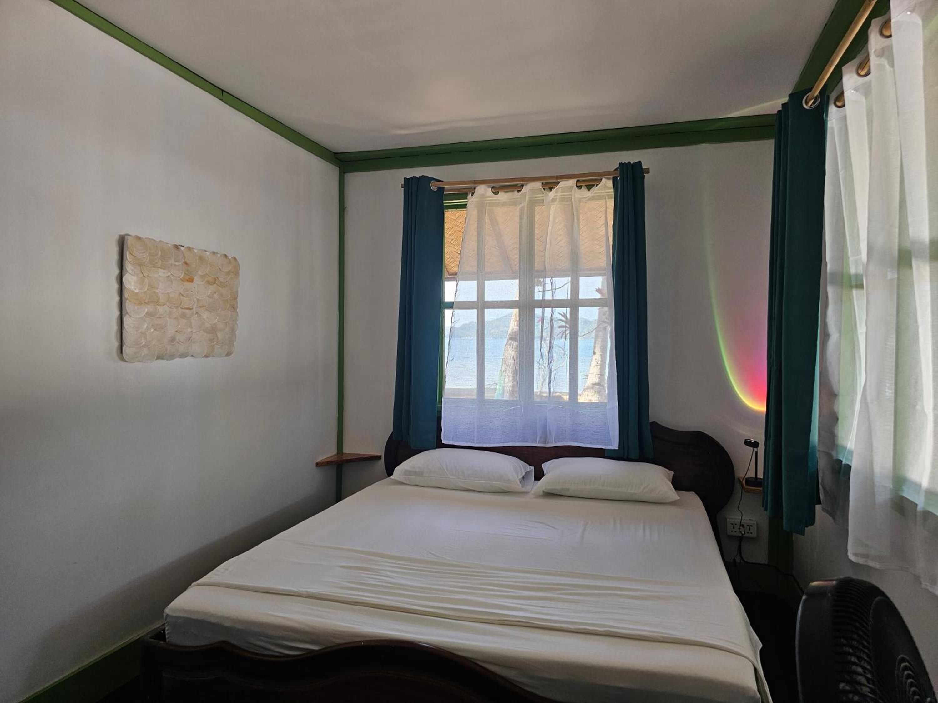 Double or Twin Room with Sea View photo 1
