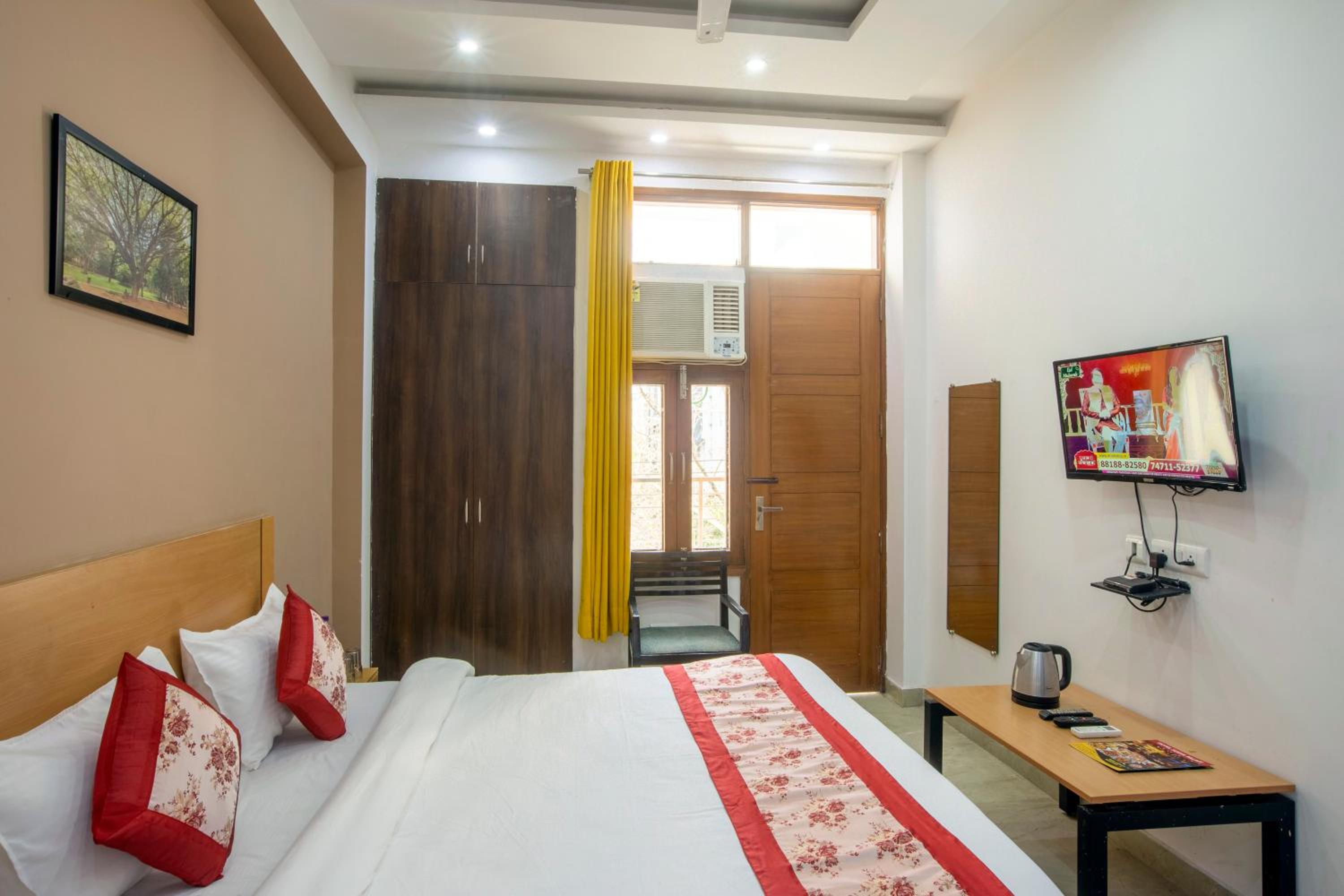 Deluxe Room - Photo 1