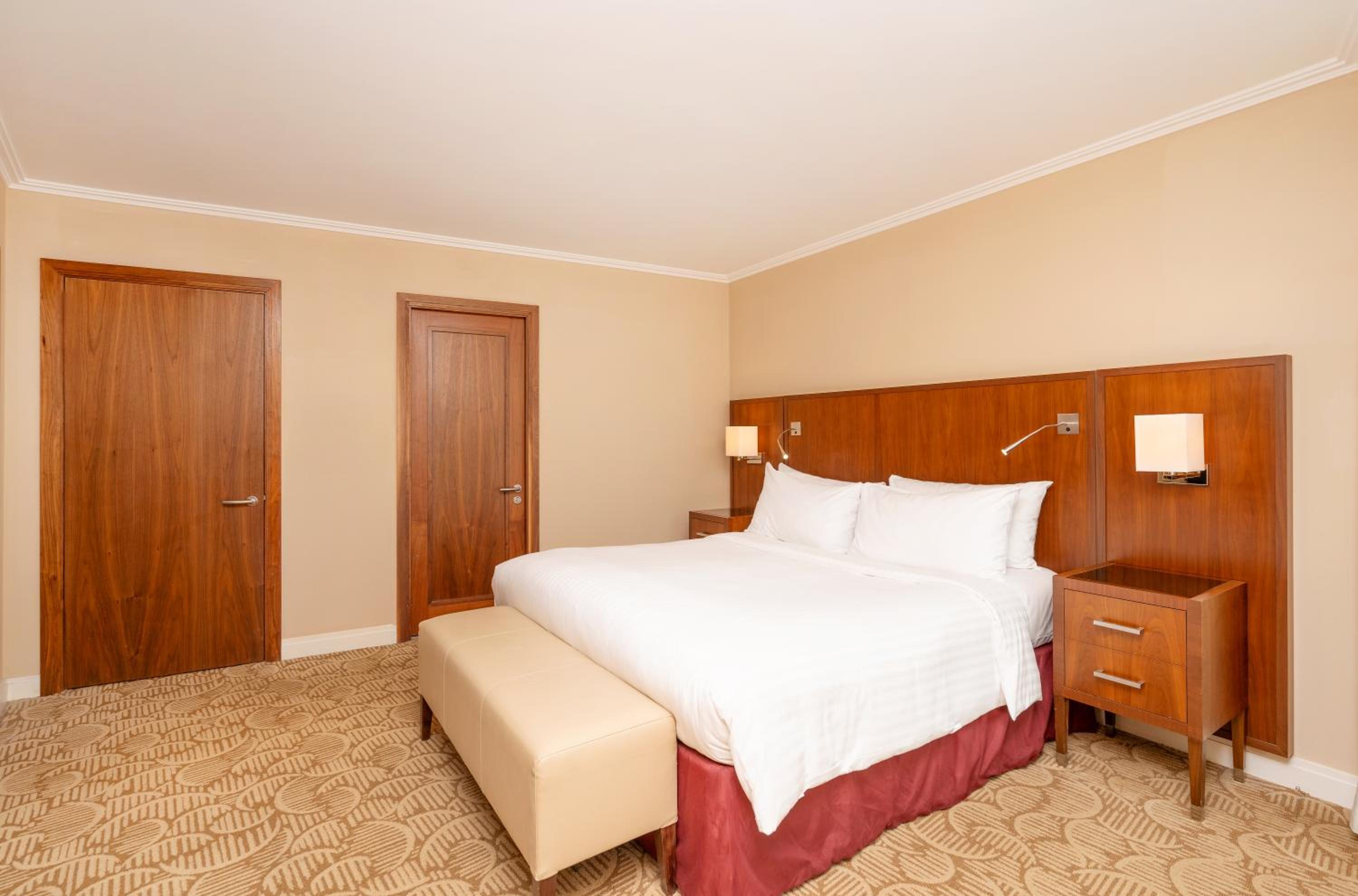 Rose Suite - Photo 1