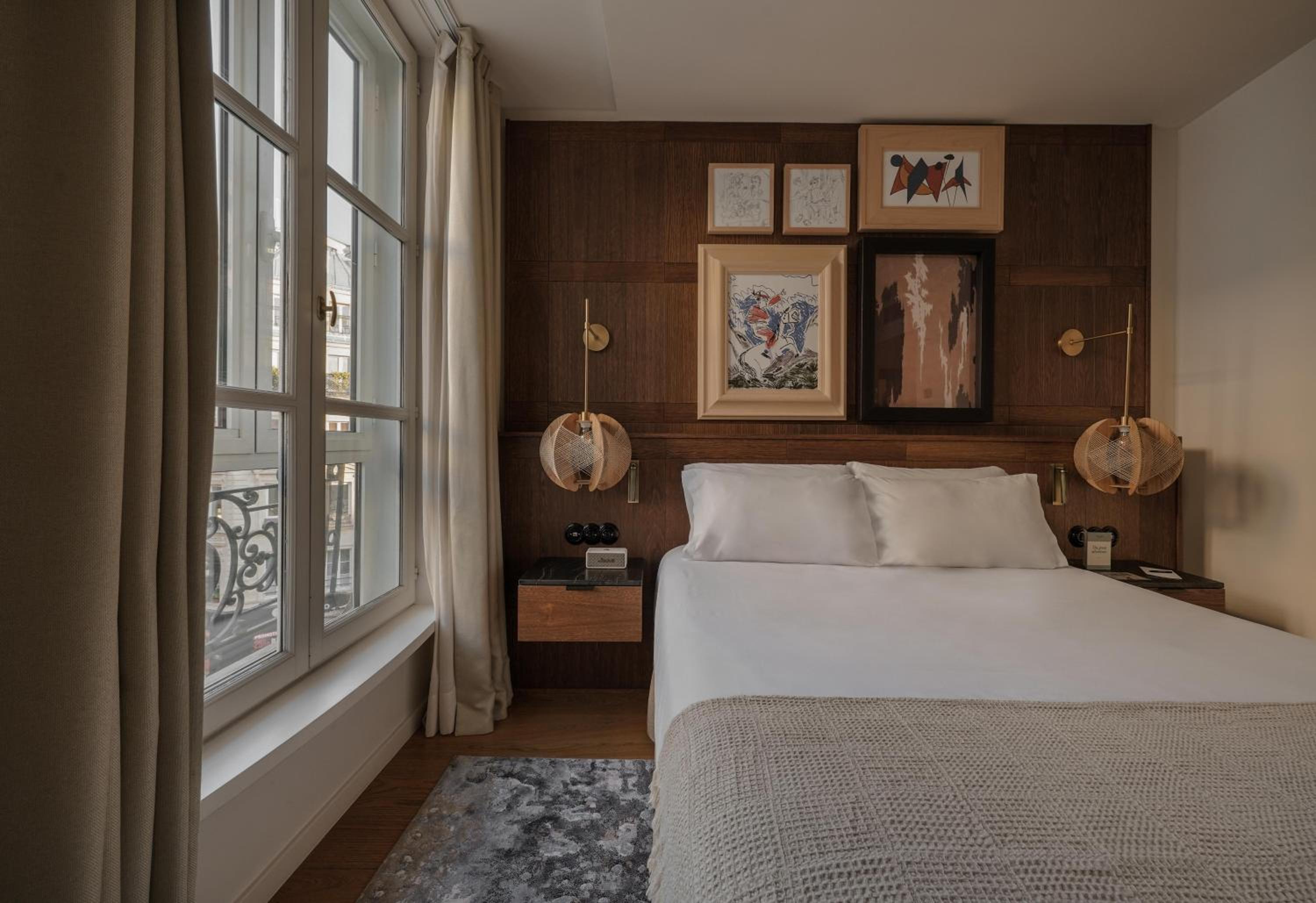 Superior Double or Twin Room thumbnail 5
