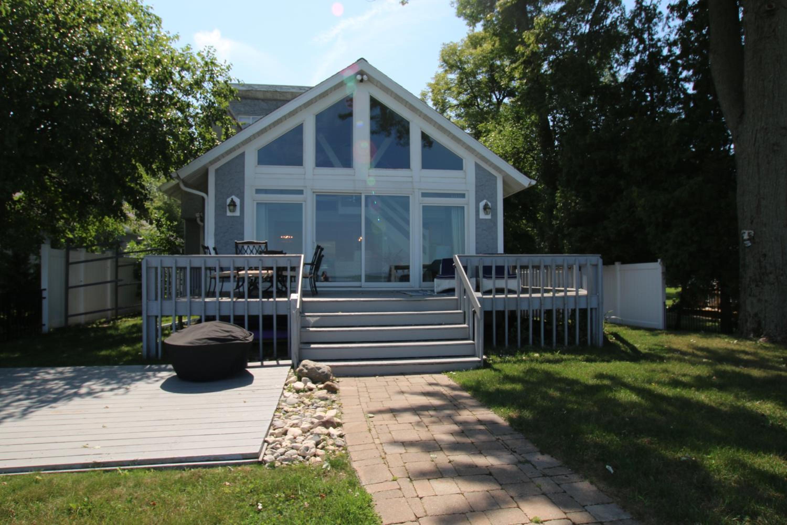 One-Bedroom House photo 2
