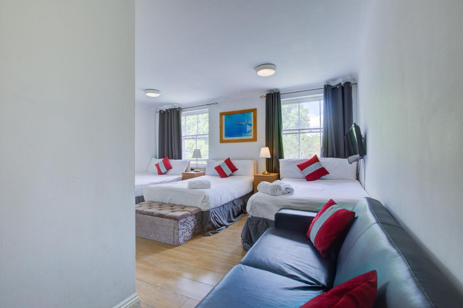 Deluxe Triple Room