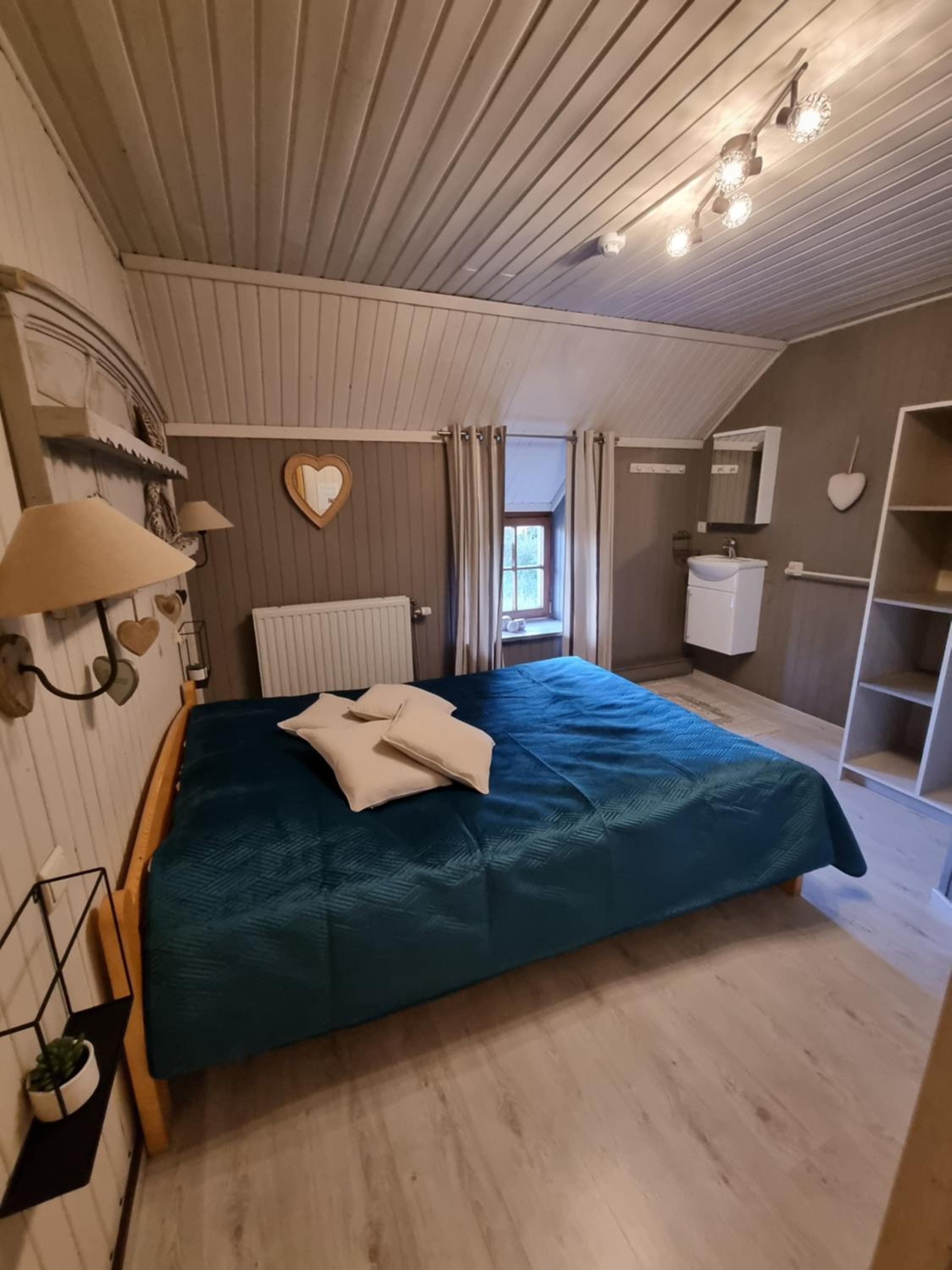 One-Bedroom House photo 1