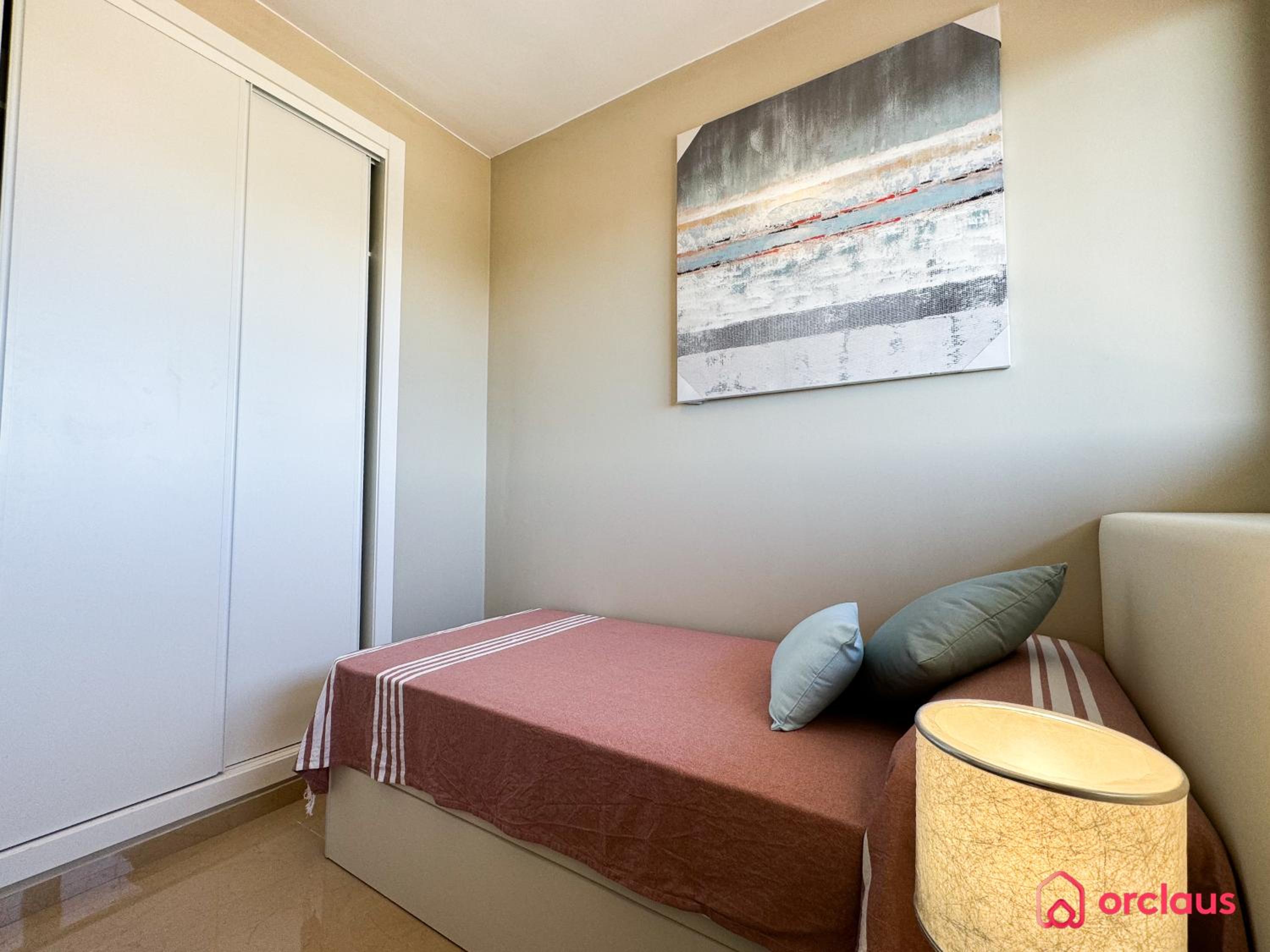 Apartamento con vista al mar