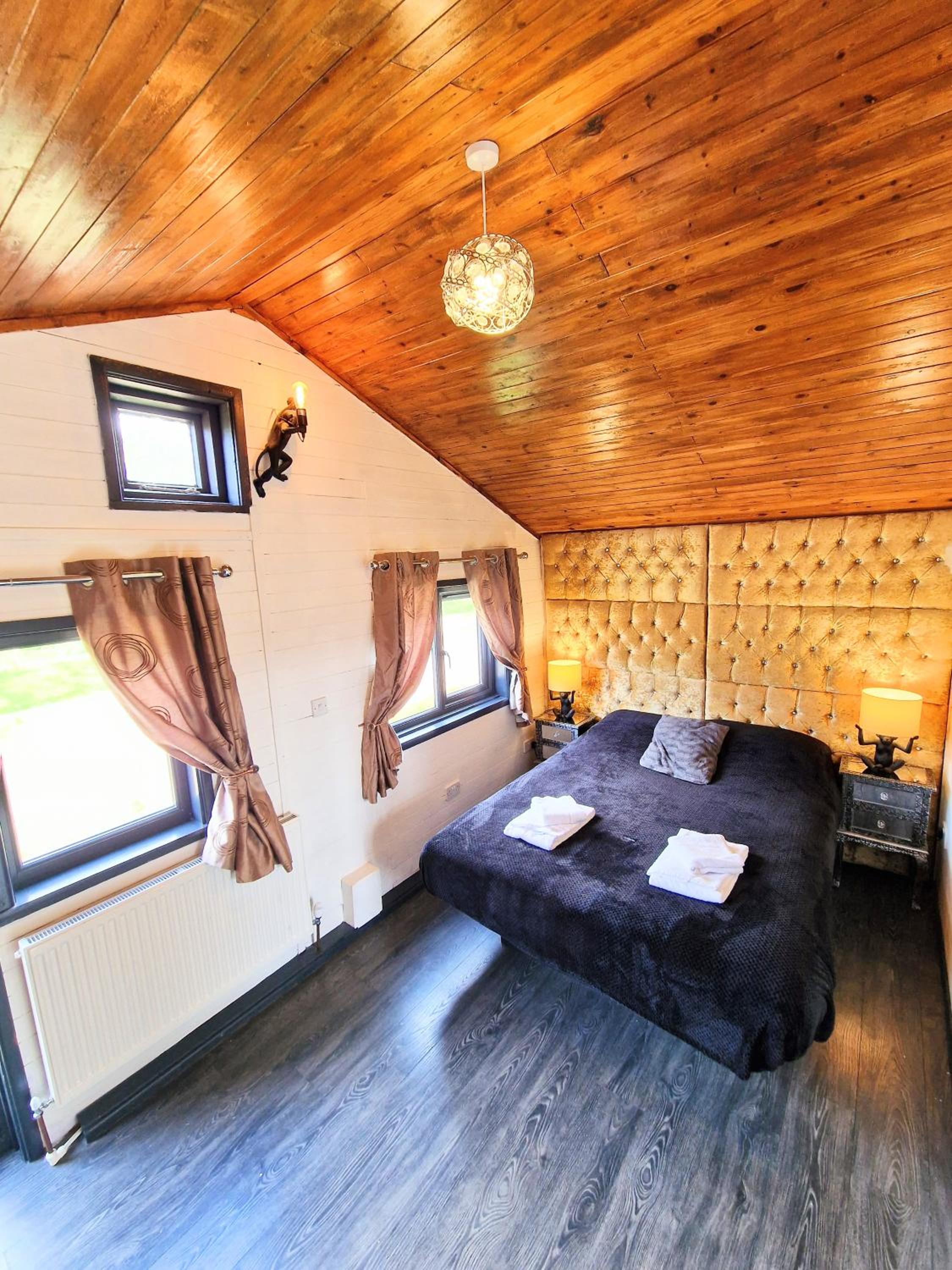 One-Bedroom House photo 1