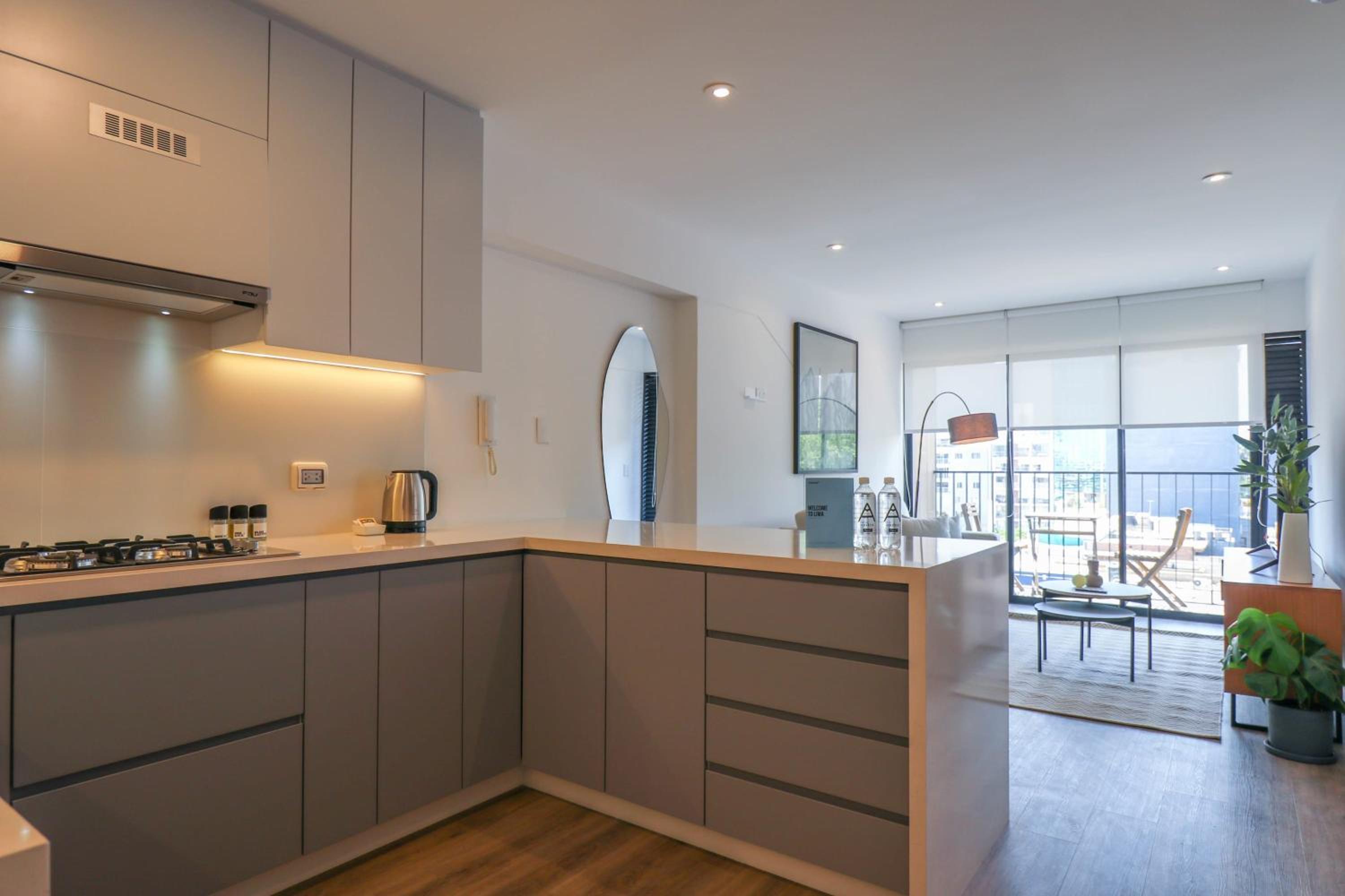 Apartment photo 2